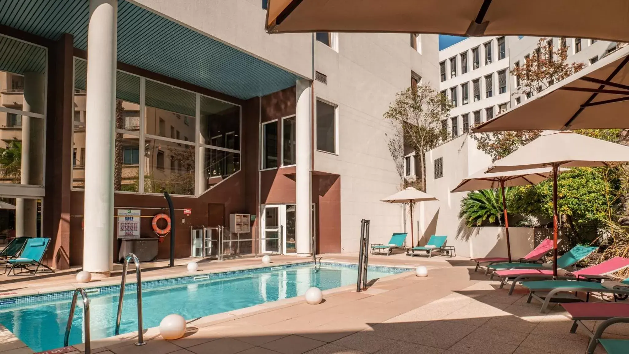 Swimming Pool in Holiday Inn Toulon City Centre, an IHG Hotel