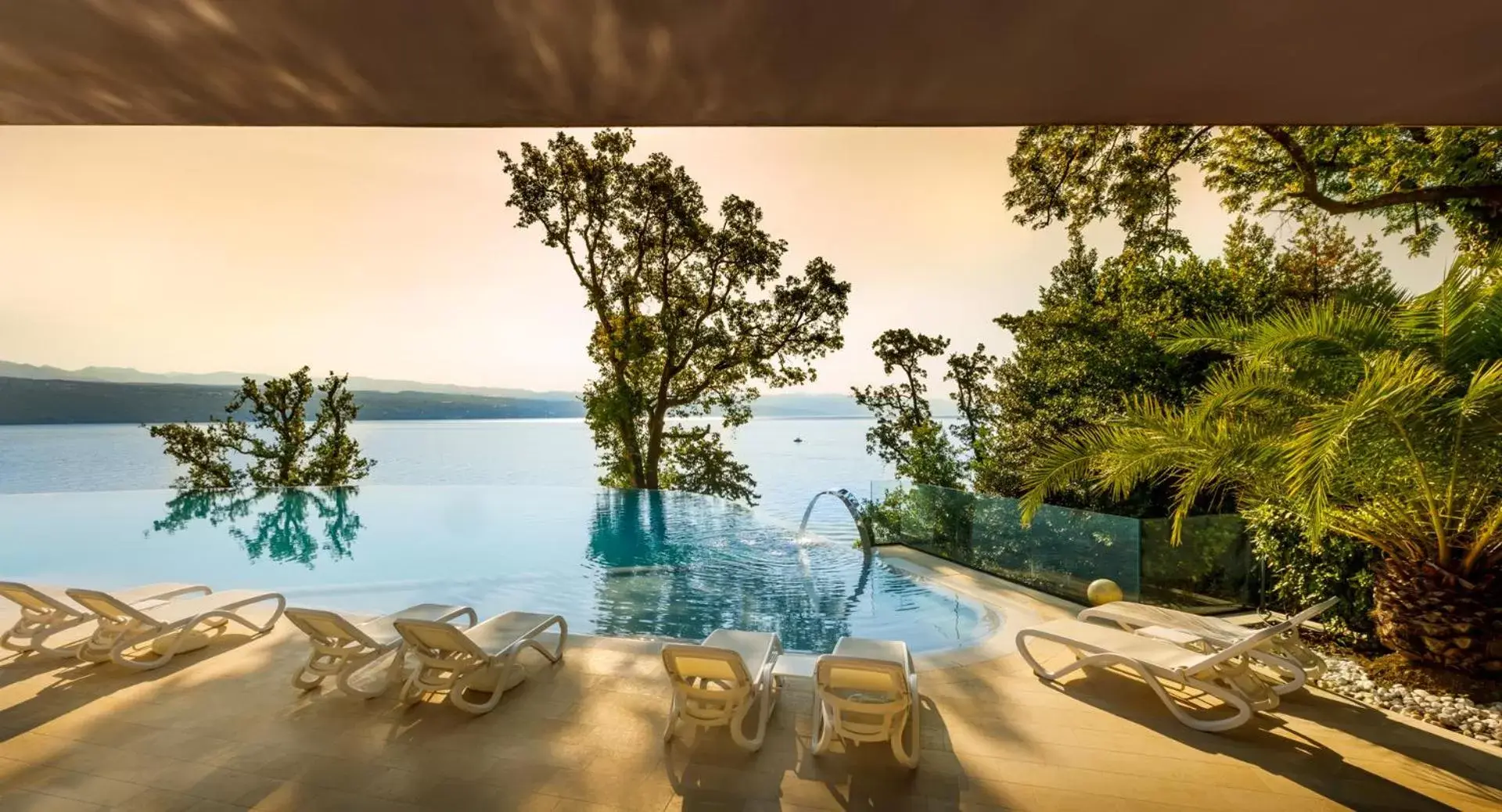 Sea view, Swimming Pool in Grand Hotel Adriatic II