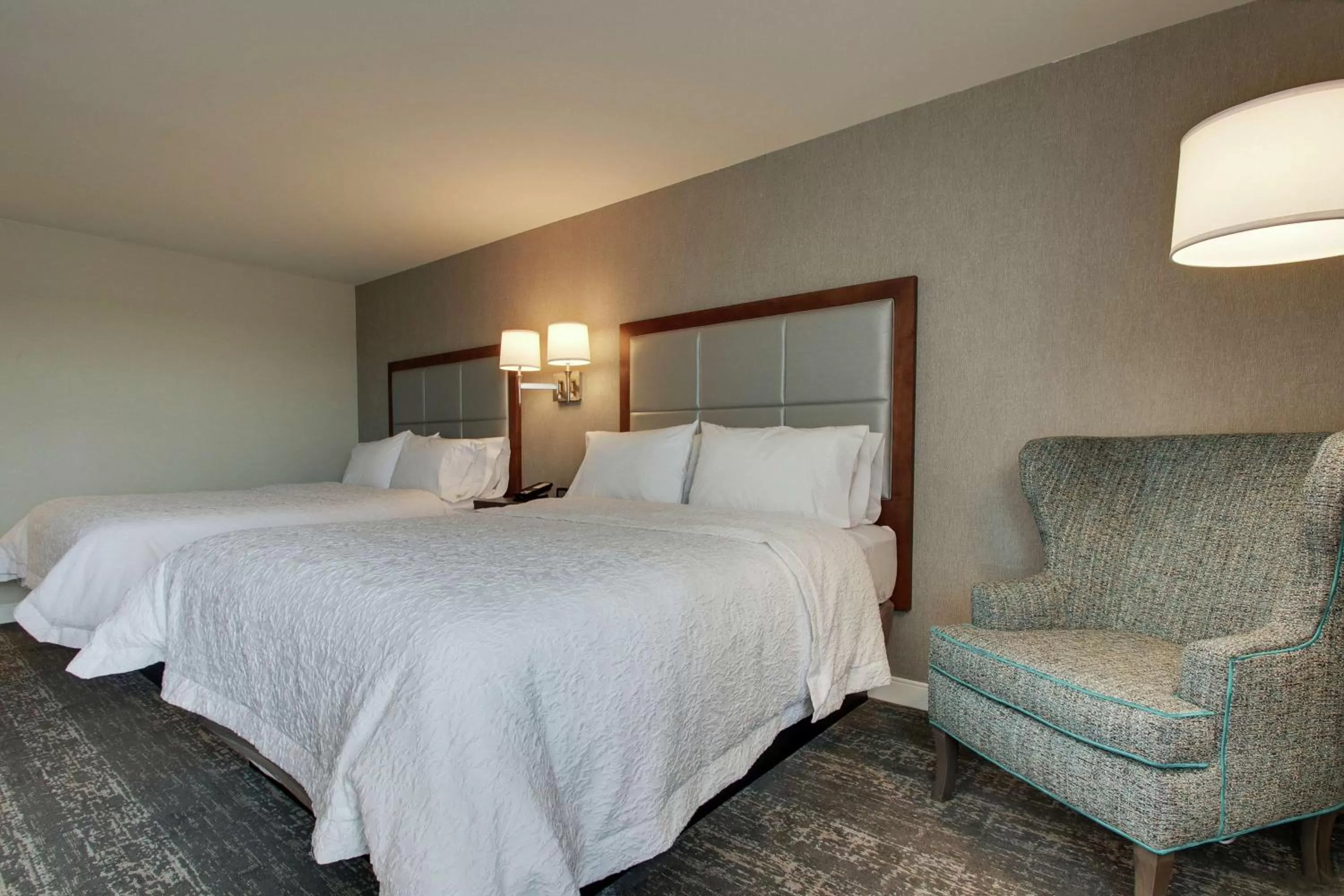 Queen Suite with Two Queen Beds - Mobility/Hearing Access - Non-Smoking in Hampton Inn-Pawtucket, RI