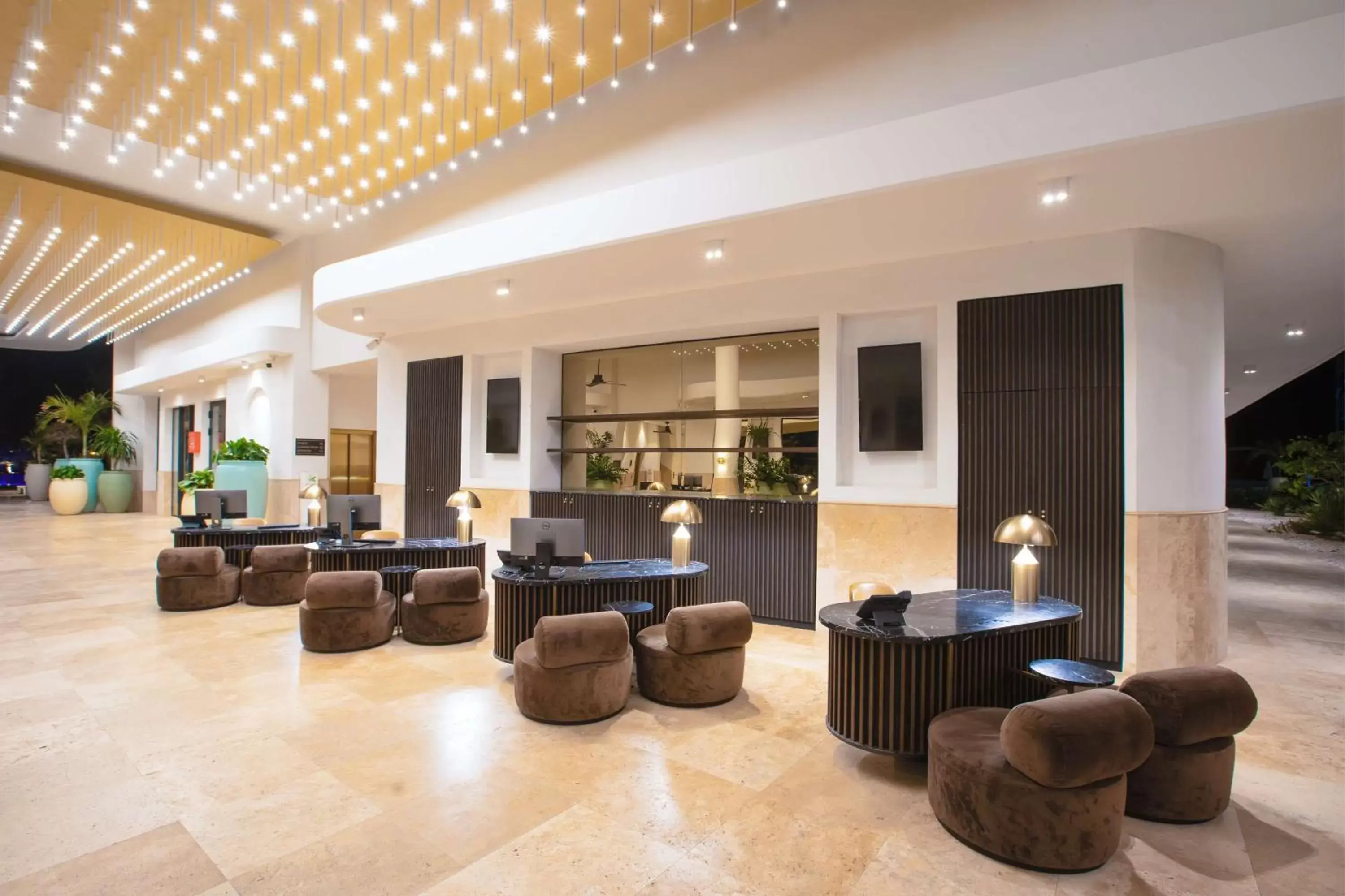 Lobby or reception in Mangrove Beach Corendon Curacao All-Inclusive Resort, Curio