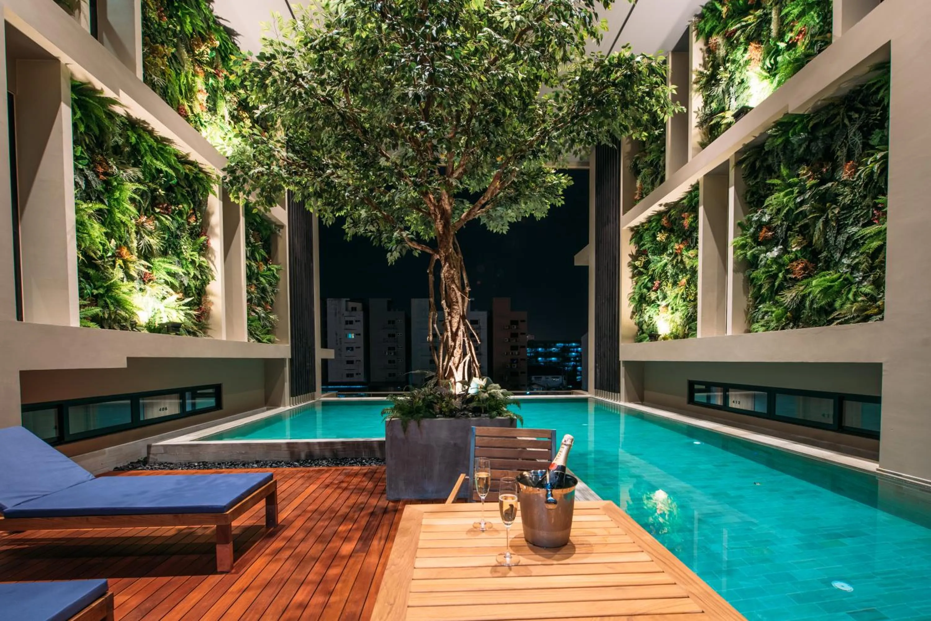 Patio in Mii Hotel Srinakarin