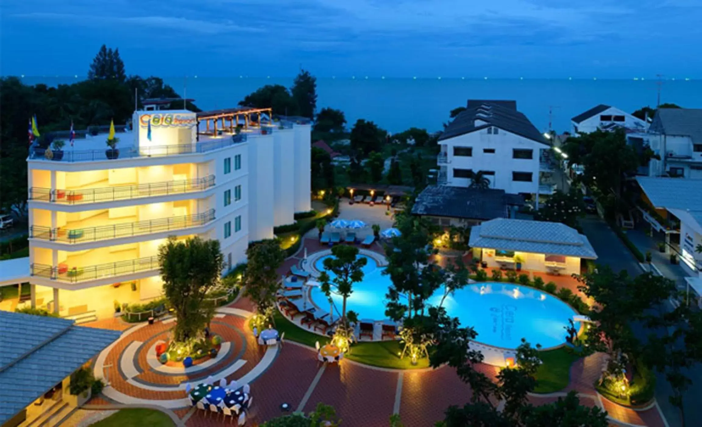 Facade/entrance, Pool View in Cera Resort @ Cha-am