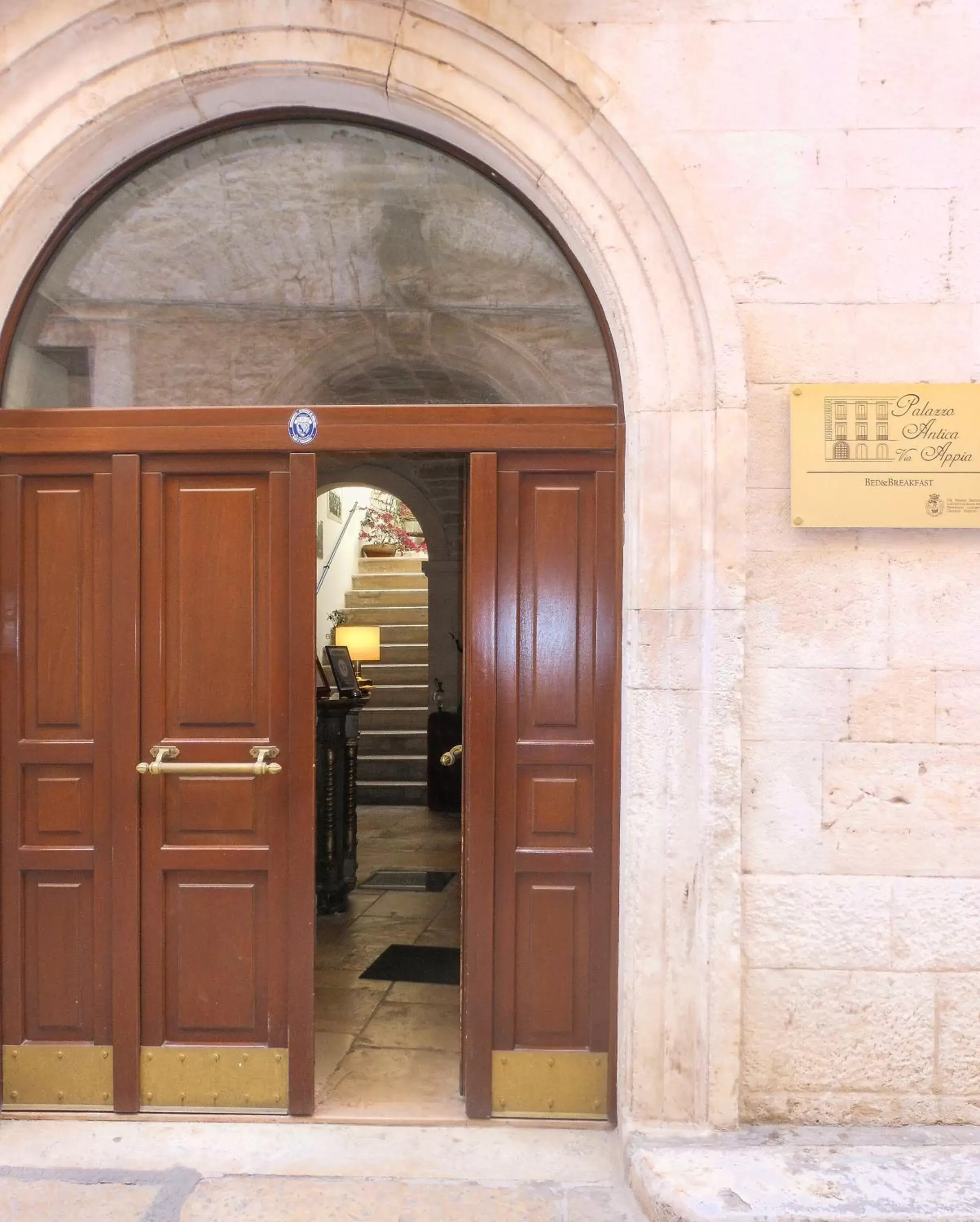 Facade/entrance in Palazzo Antica Via Appia