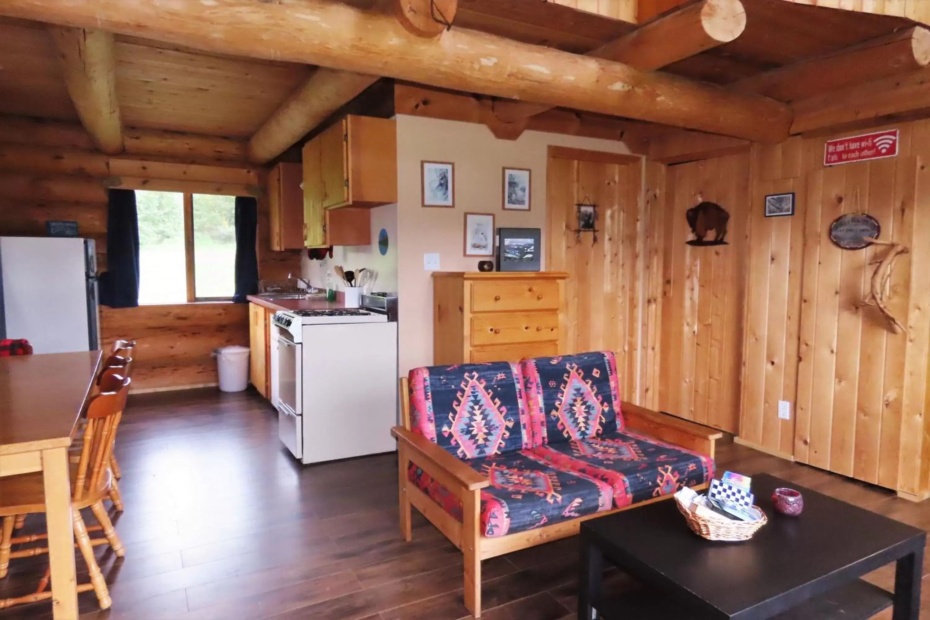 Living room, Seating Area in Rocky Ridge Resort-BC