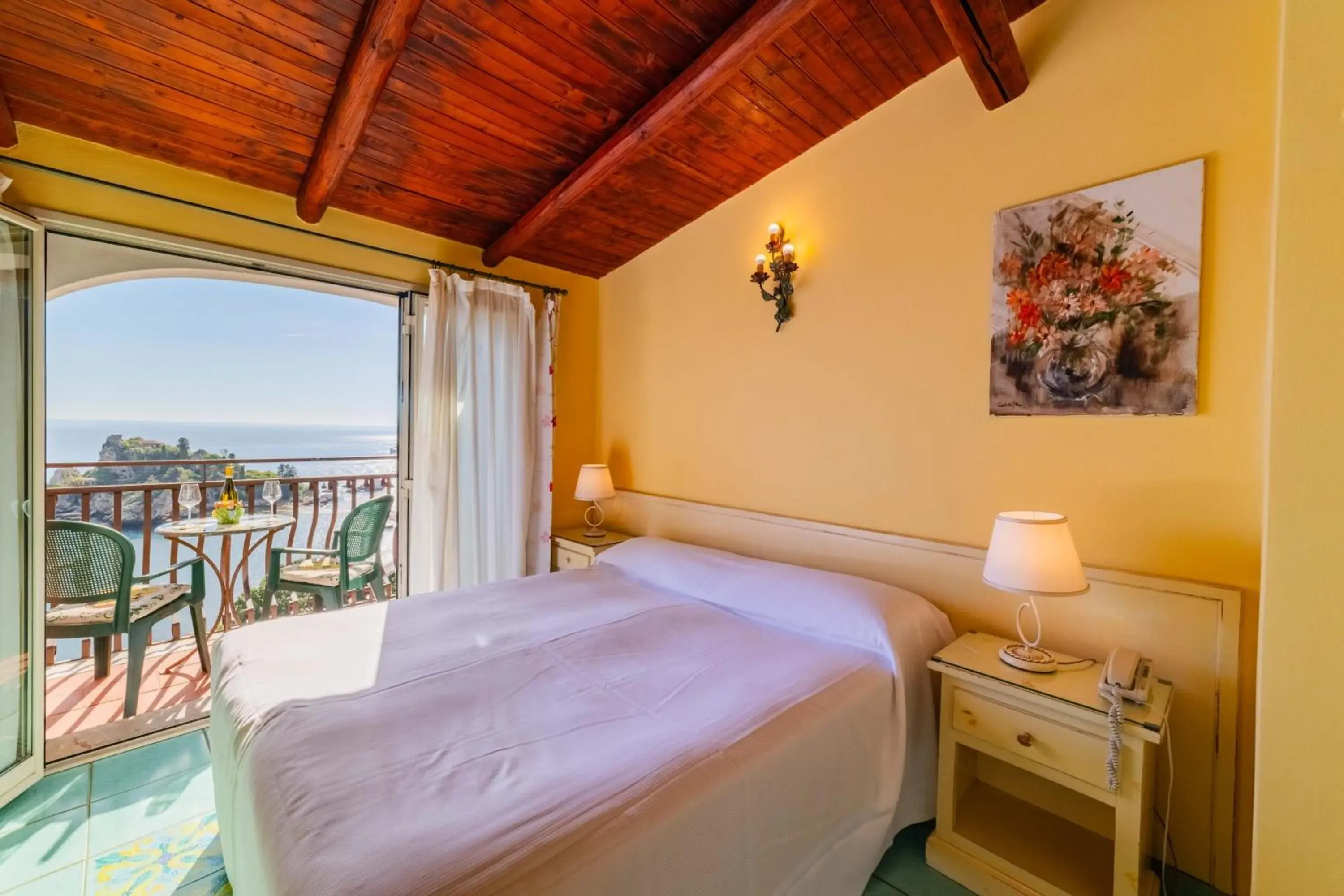 Bedroom, Bed in Mendolia Beach Hotel