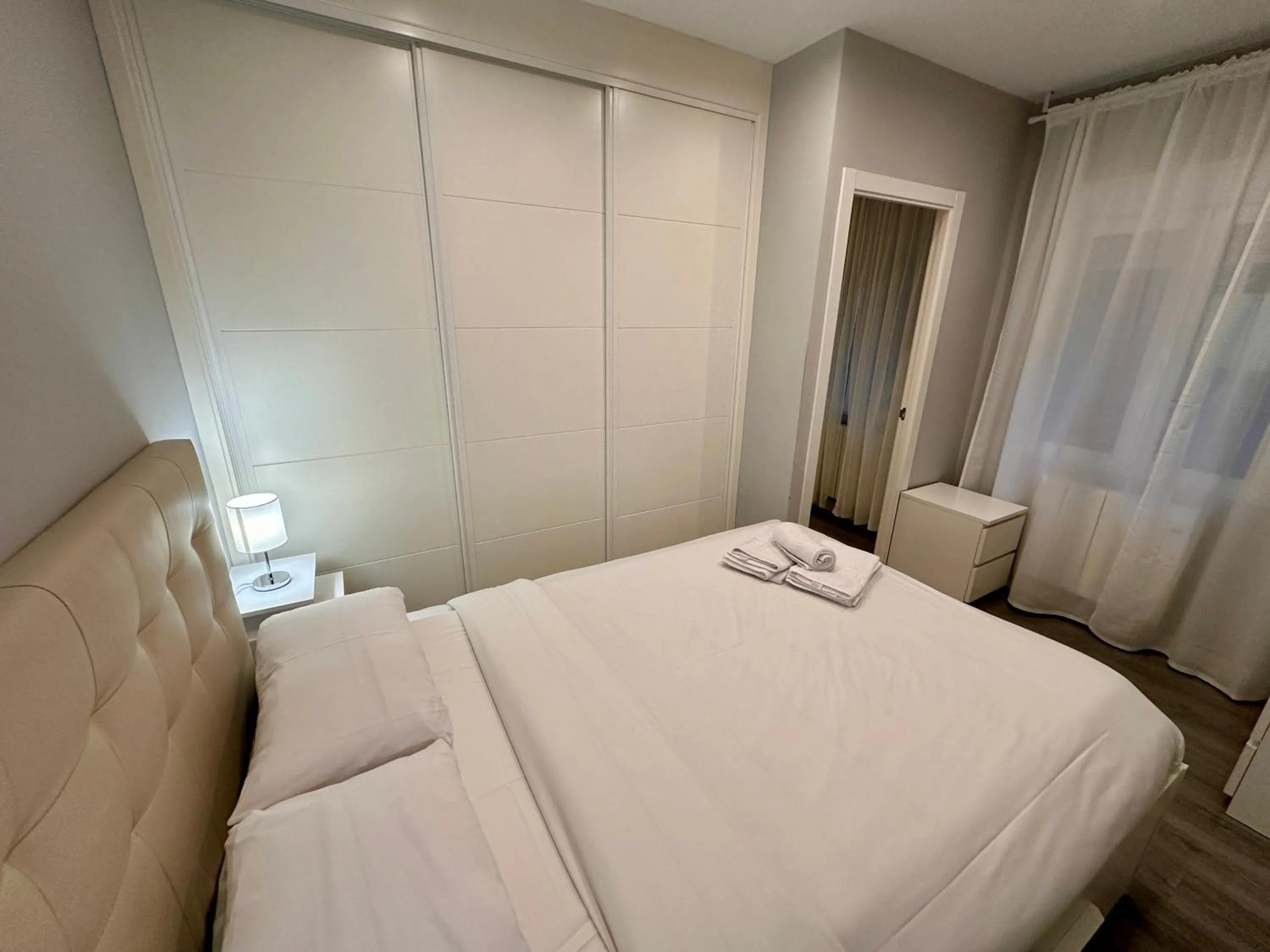 Bedroom, Bed in Far Home Gran Vía