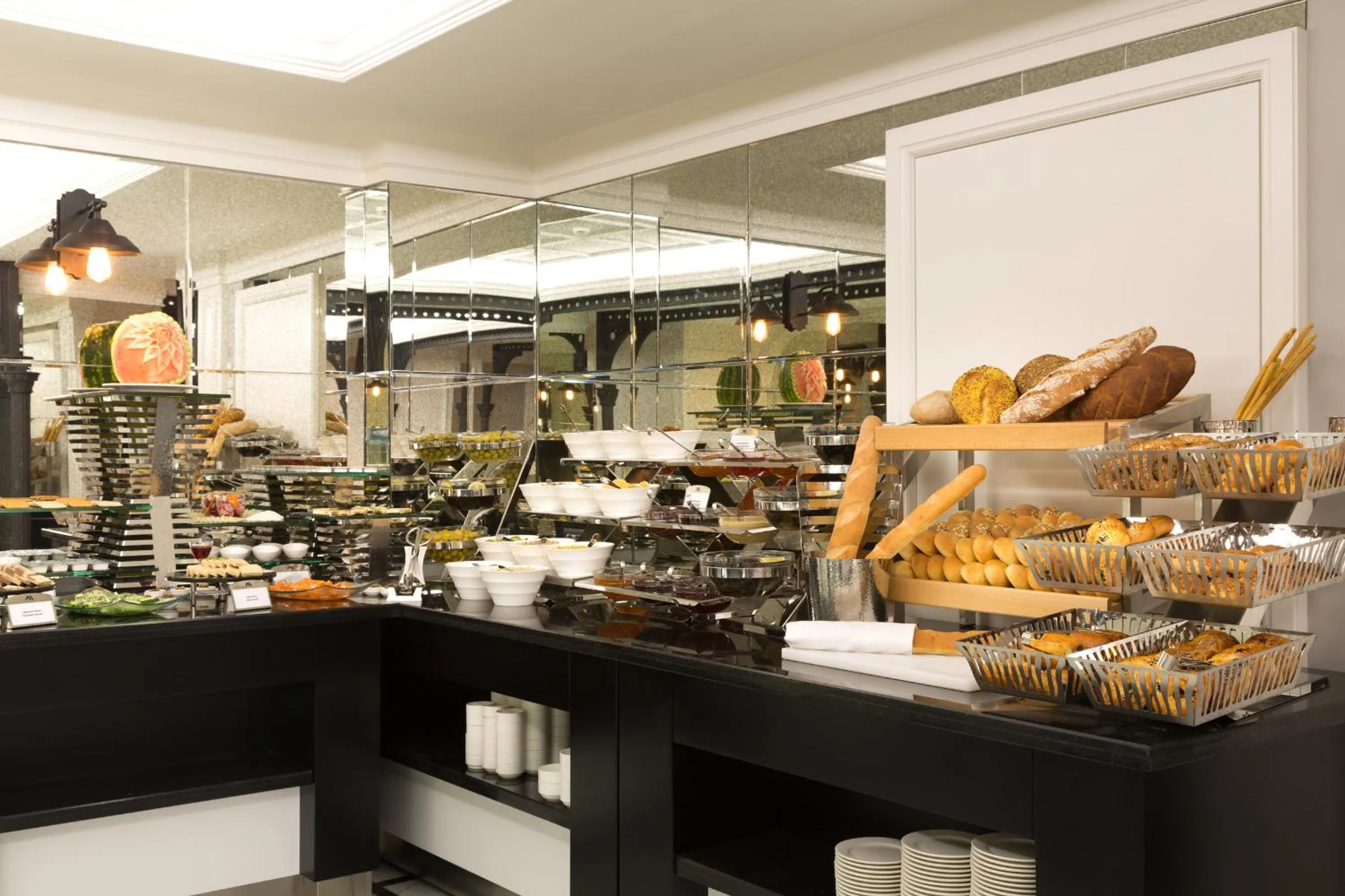 Buffet breakfast in Metropolitan Hotels Taksim