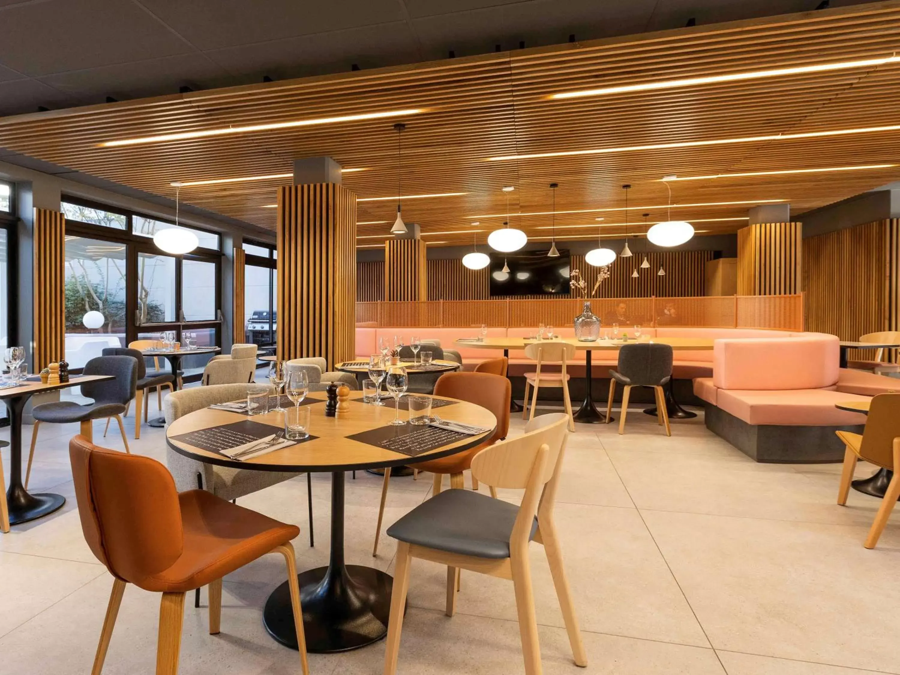 Restaurant/Places to Eat in Mercure Bordeaux Centre Gare Saint Jean