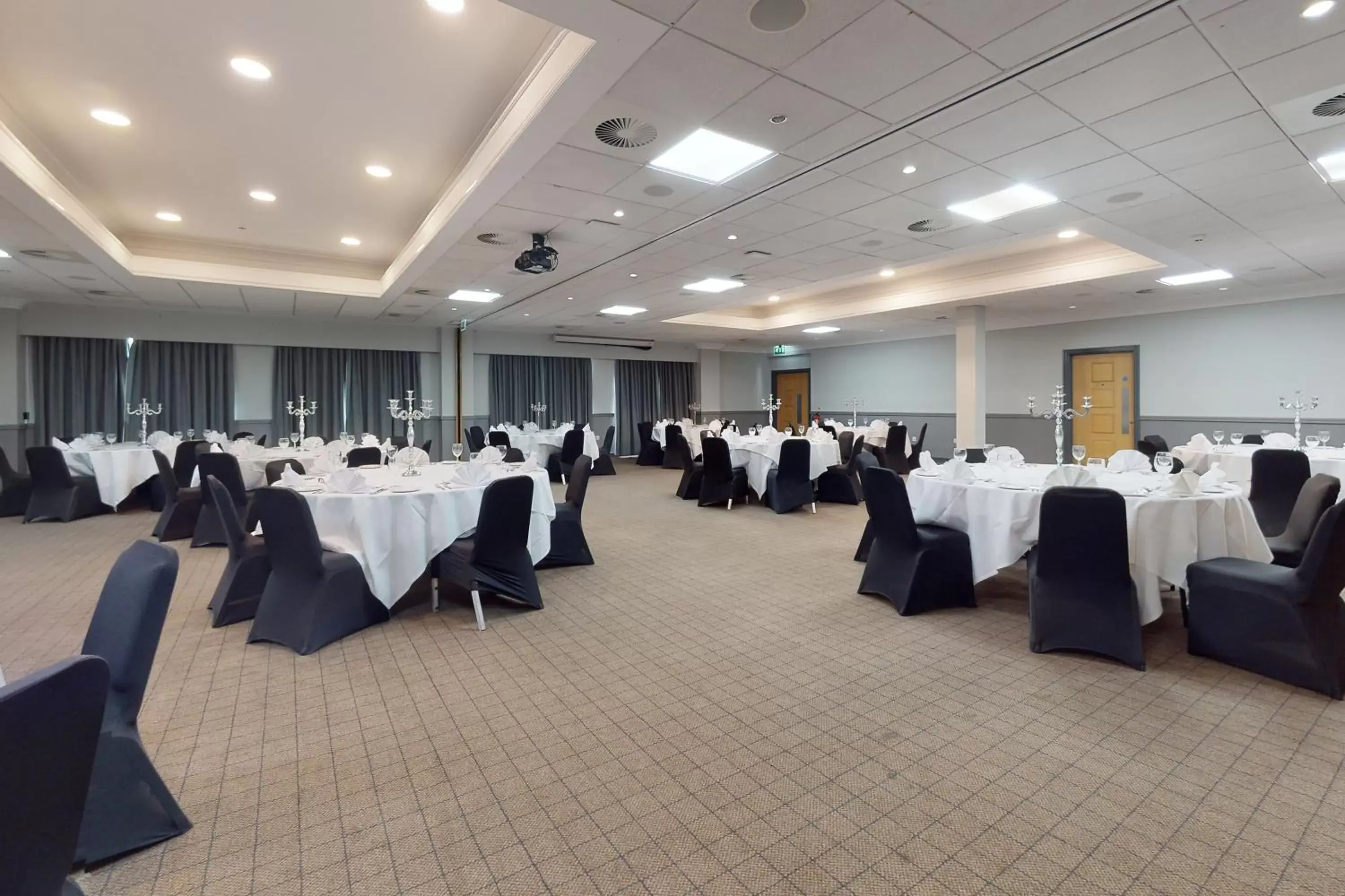Meeting/conference room, Banquet Facilities in Village Hotel Hull