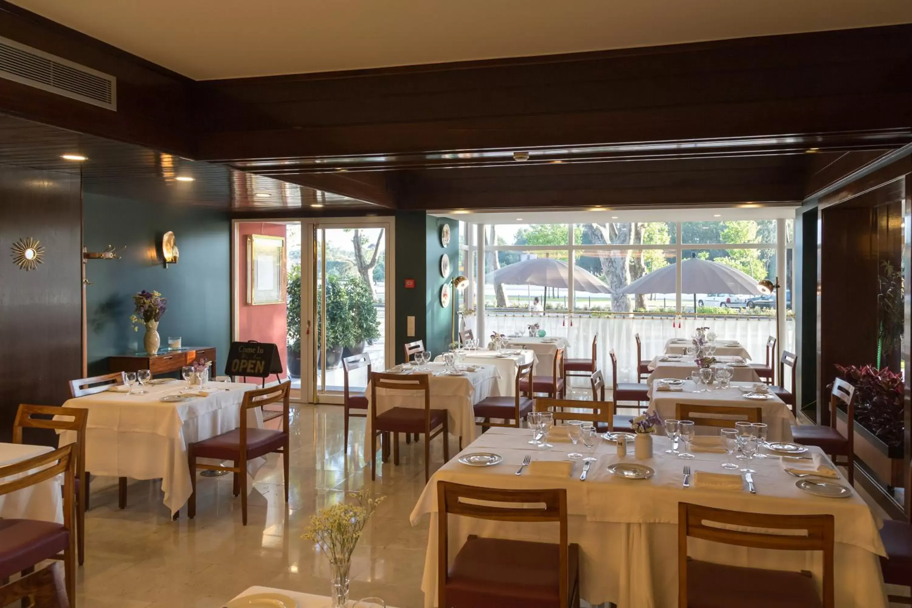 Restaurant/Places to Eat in Hotel Sao Jose