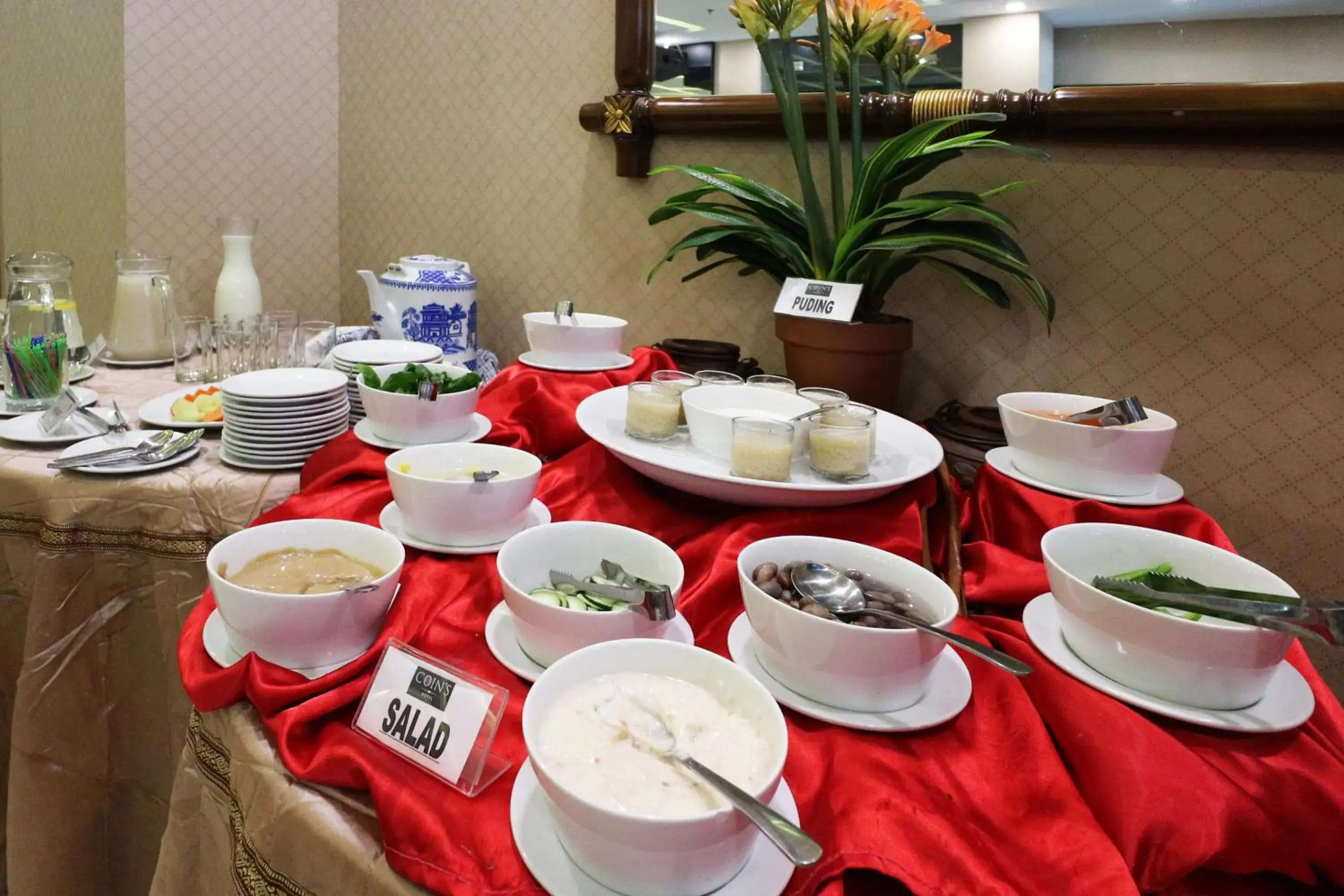 Buffet breakfast, Restaurant/Places to Eat in Coins Hotel Jakarta