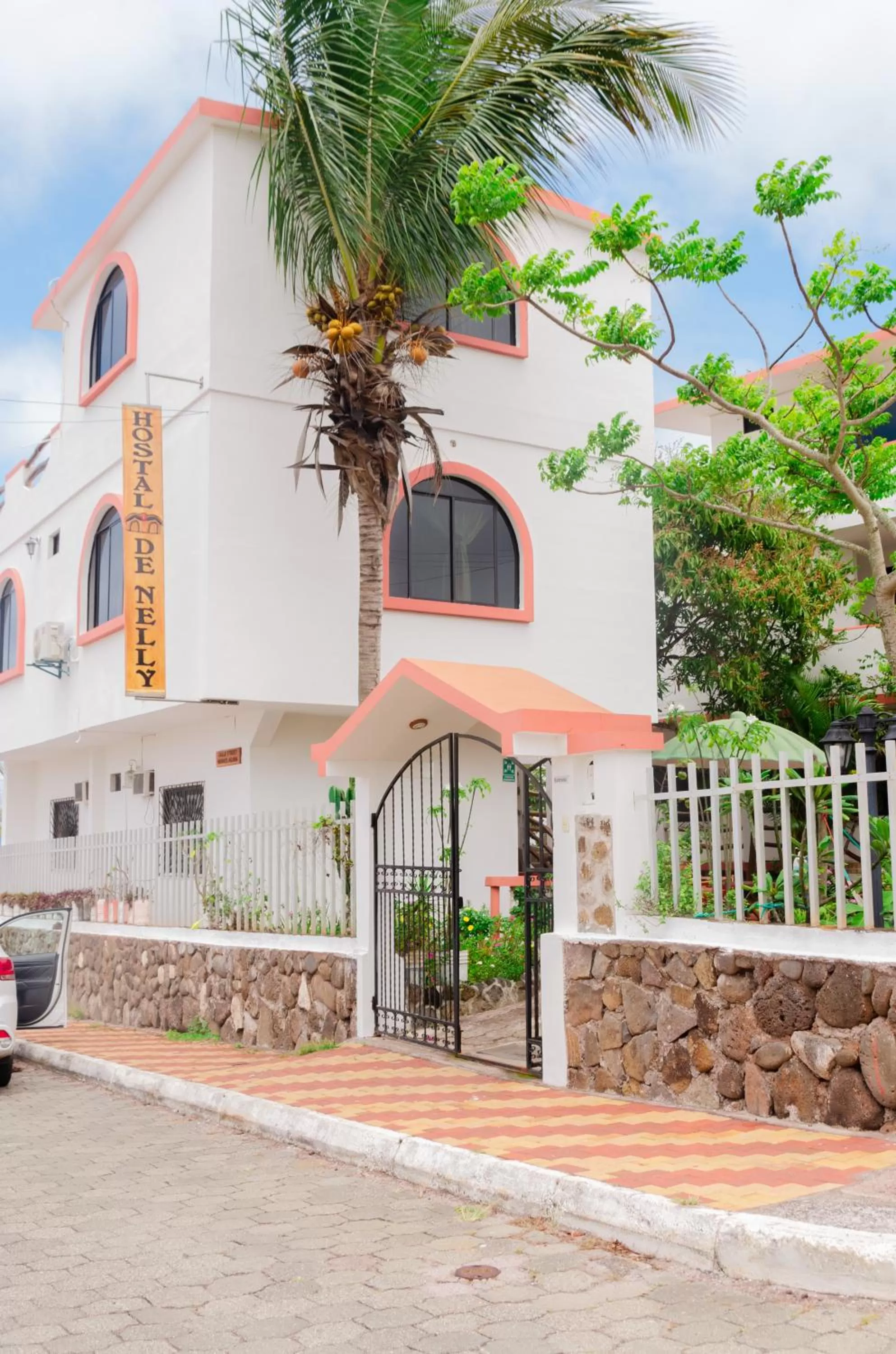 Property building in Casa de Nelly