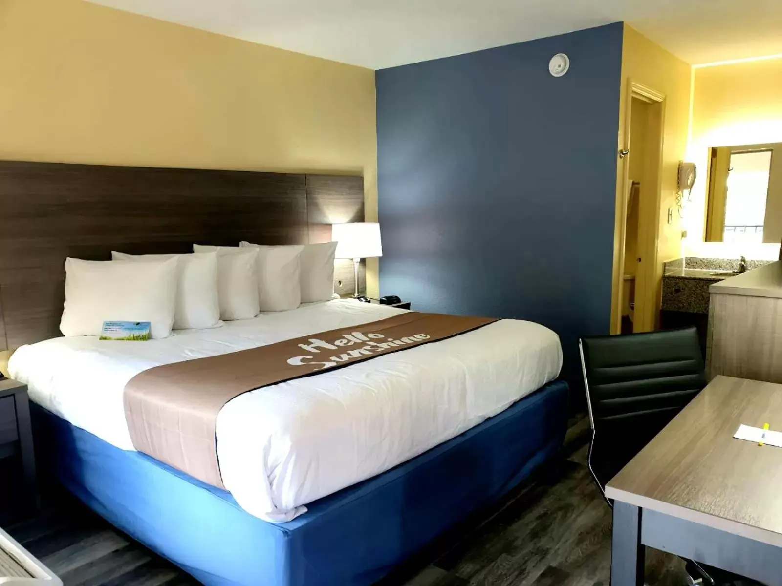 Bed in Days Inn by Wyndham Cleveland TN