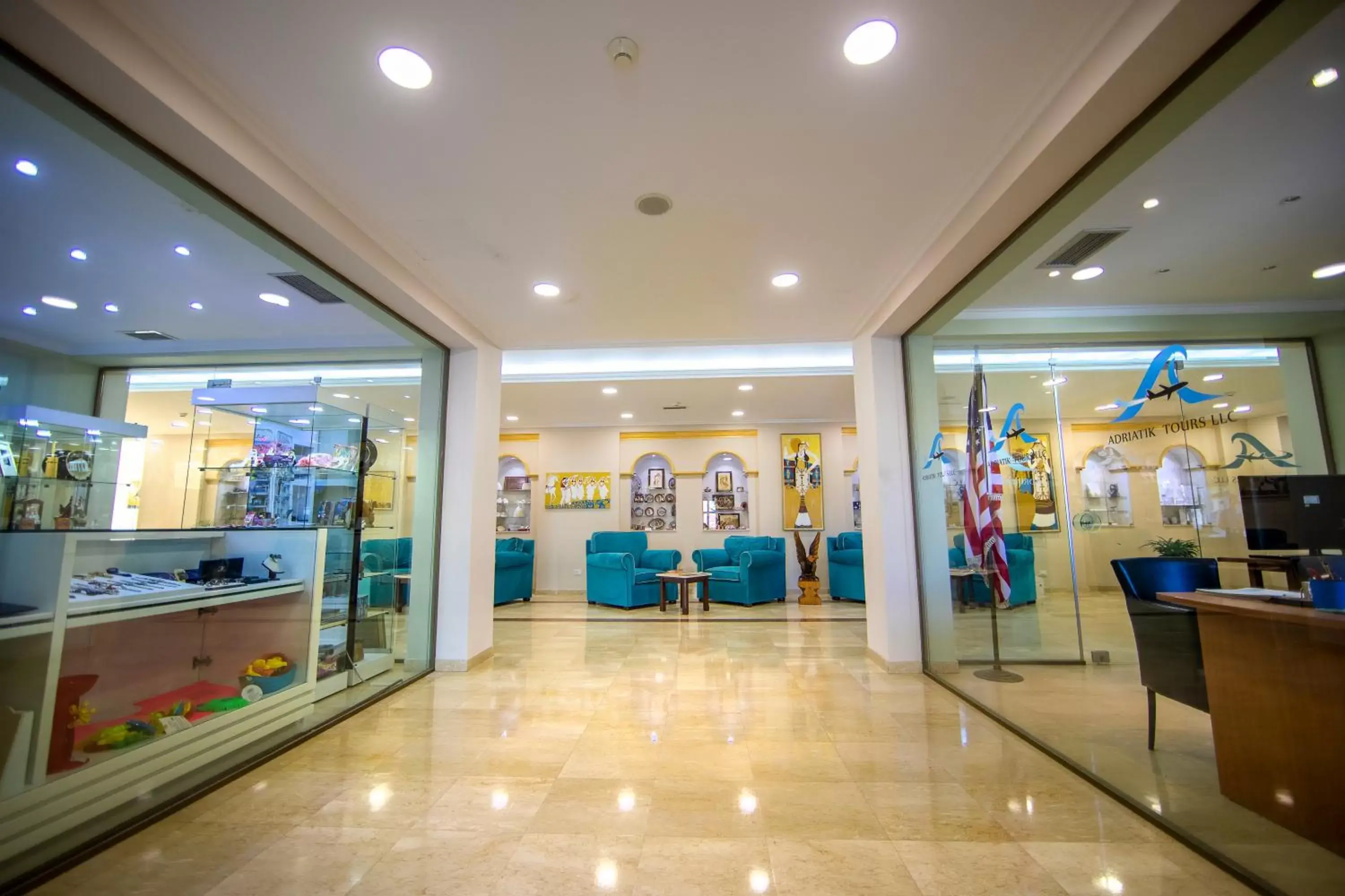 On-site shops in Adriatik Hotel, BW Premier Collection