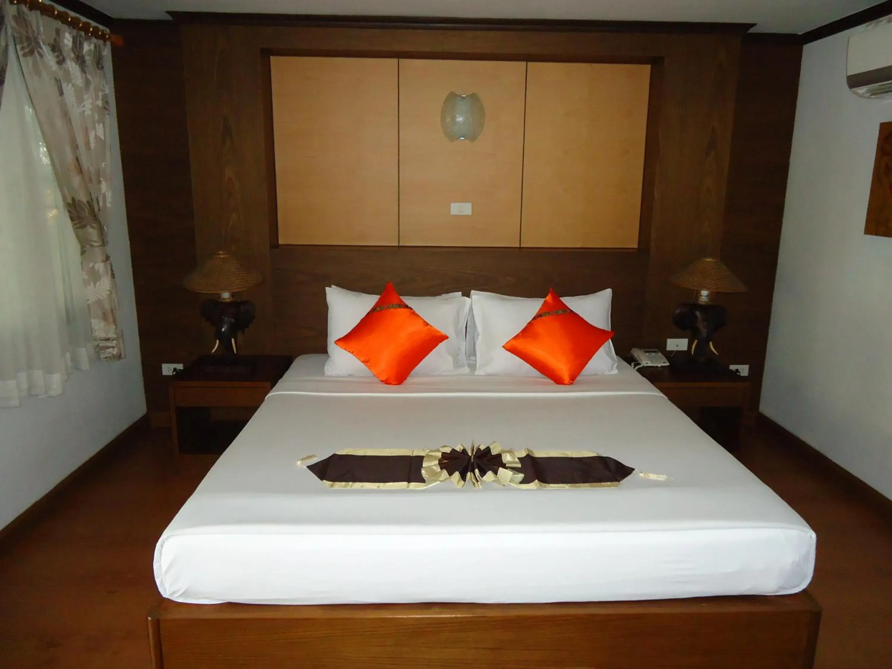 Bedroom, Bed in Top North Hotel