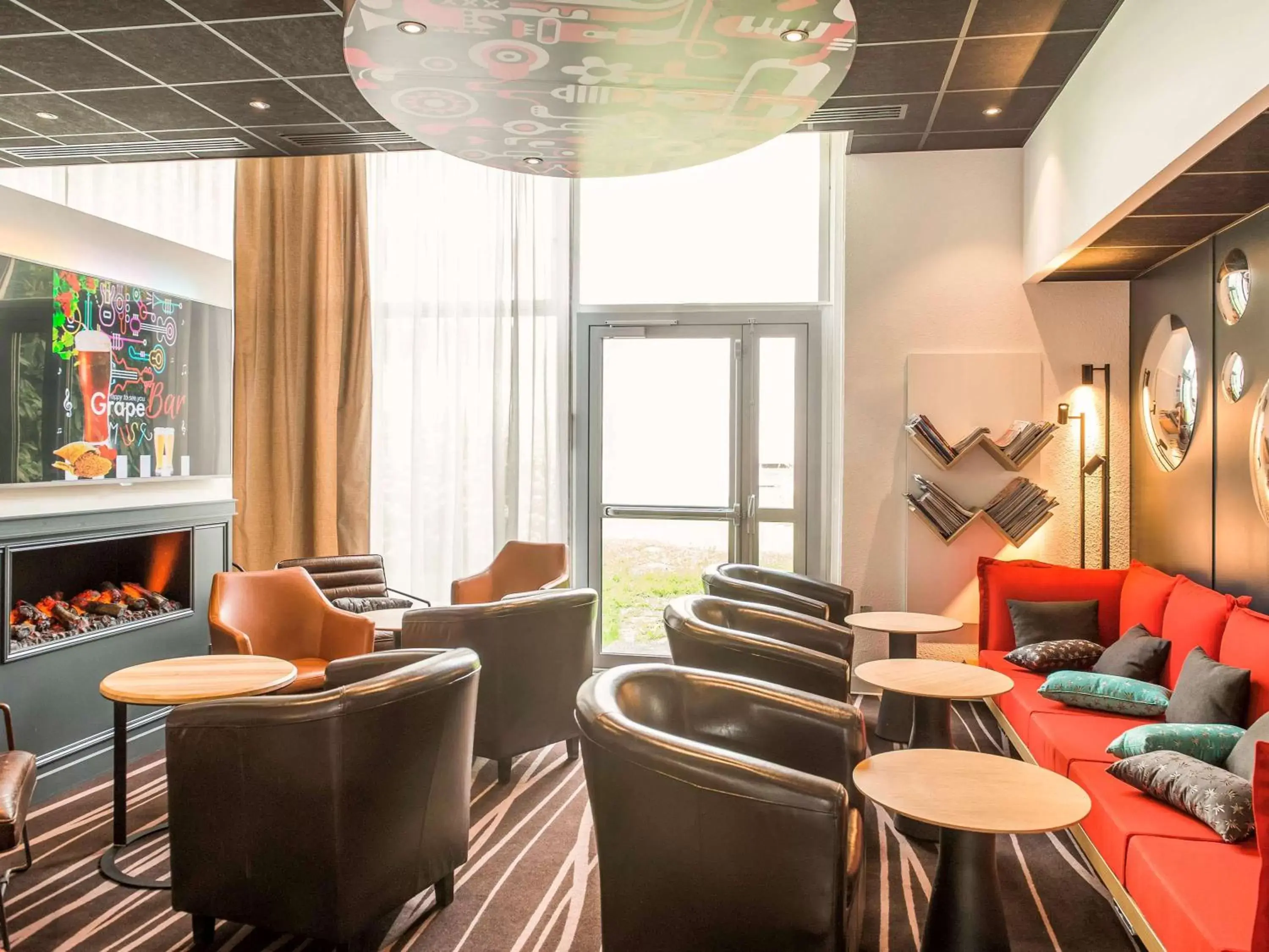 Restaurant/places to eat, Lounge/Bar in ibis Orleans Centre Foch