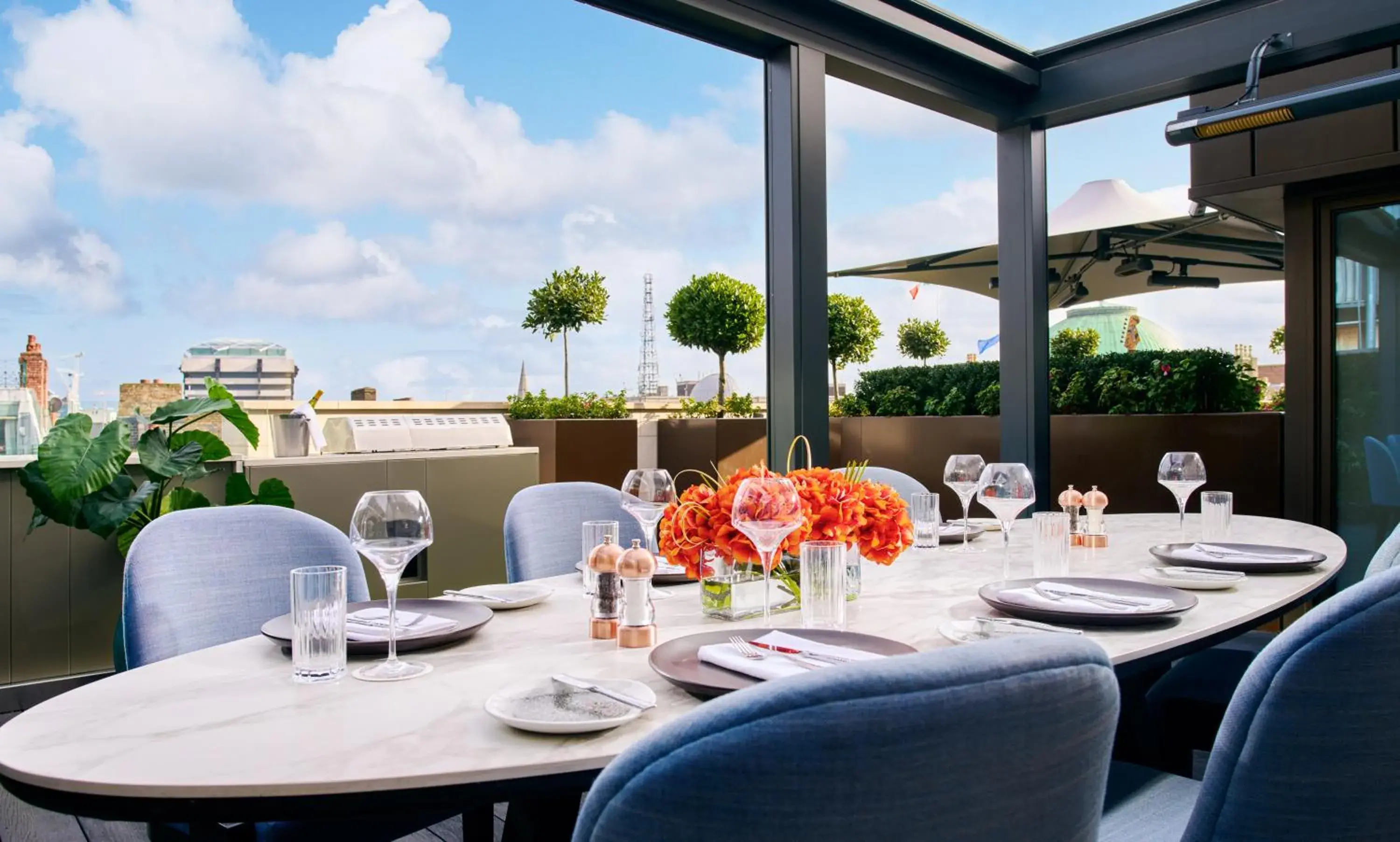 Balcony/Terrace, Restaurant/Places to Eat in Hard Rock Hotel Dublin