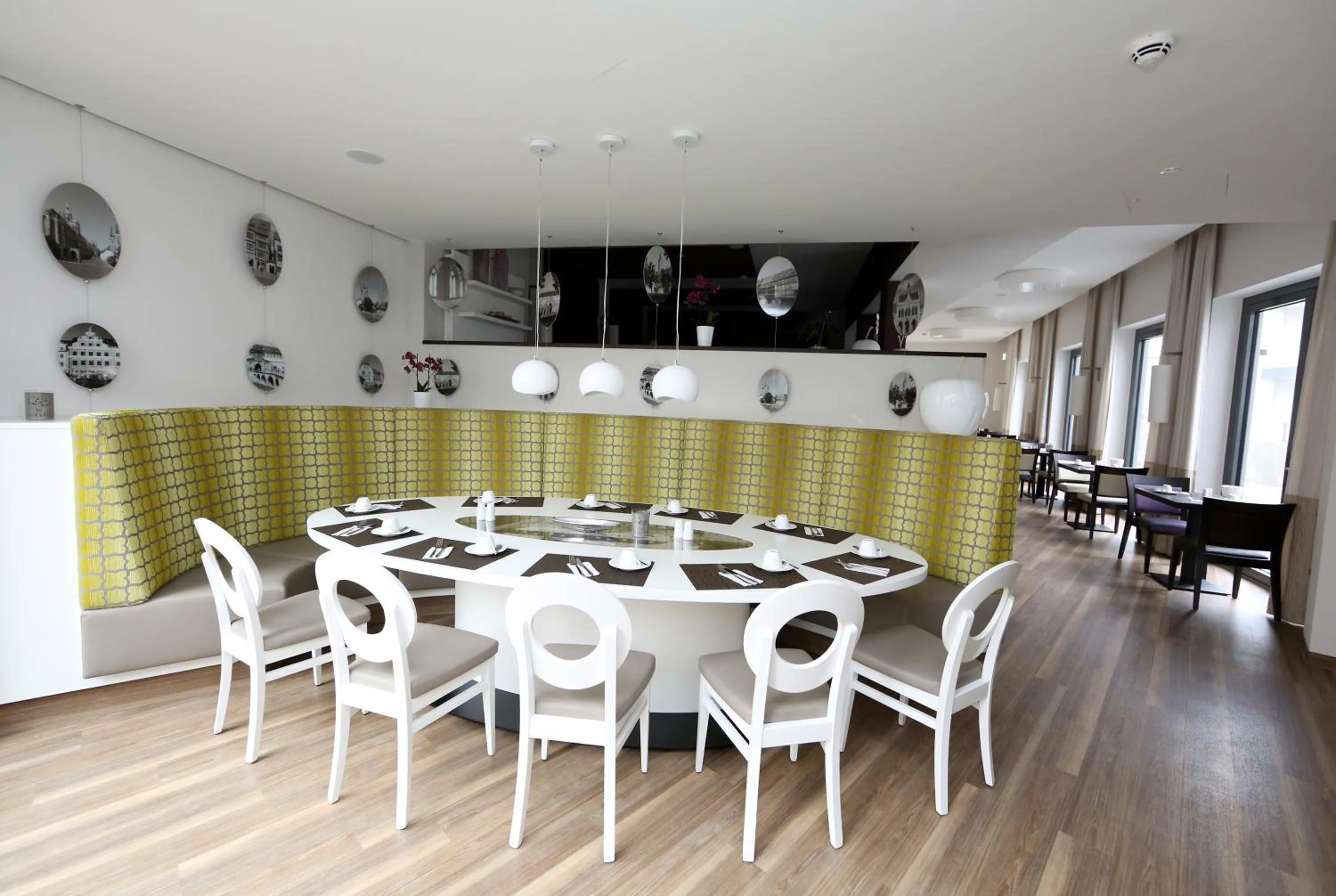 Restaurant/places to eat in Hotel Am Kaisersaal