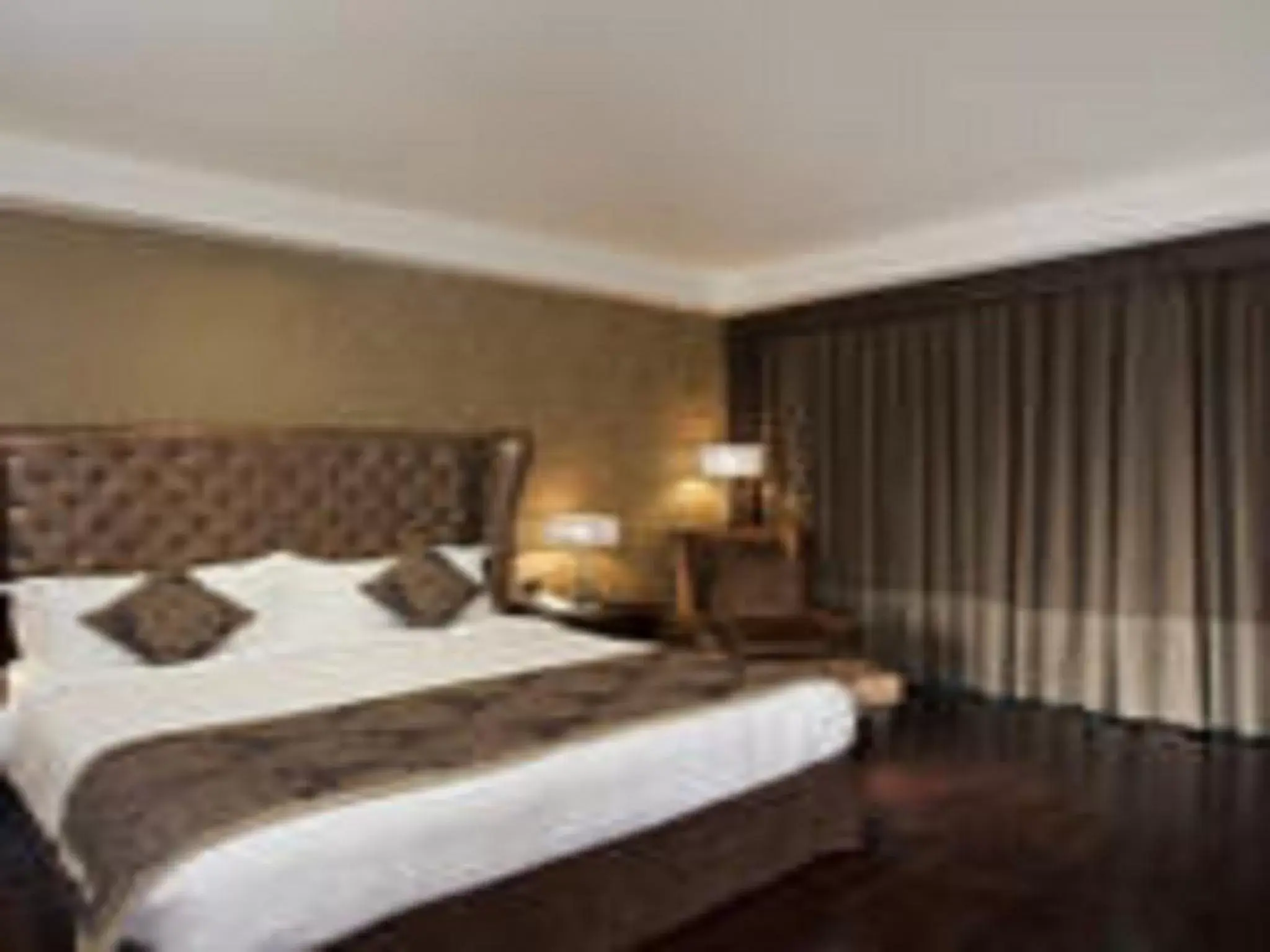 Photo of the whole room, Bed in Radisson Blu Hotel New Delhi Paschim Vihar