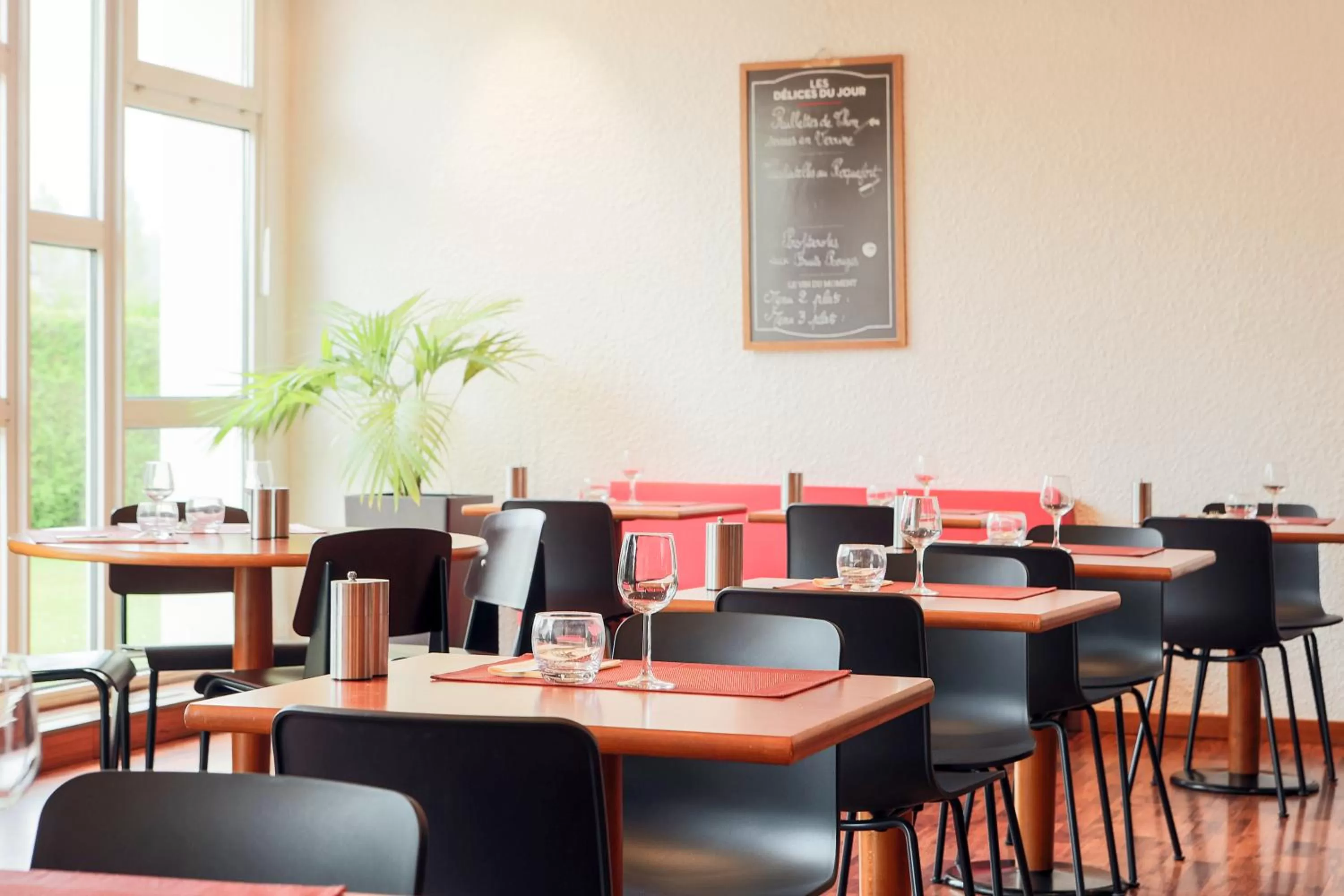 Property building in ibis Charleville Mézières