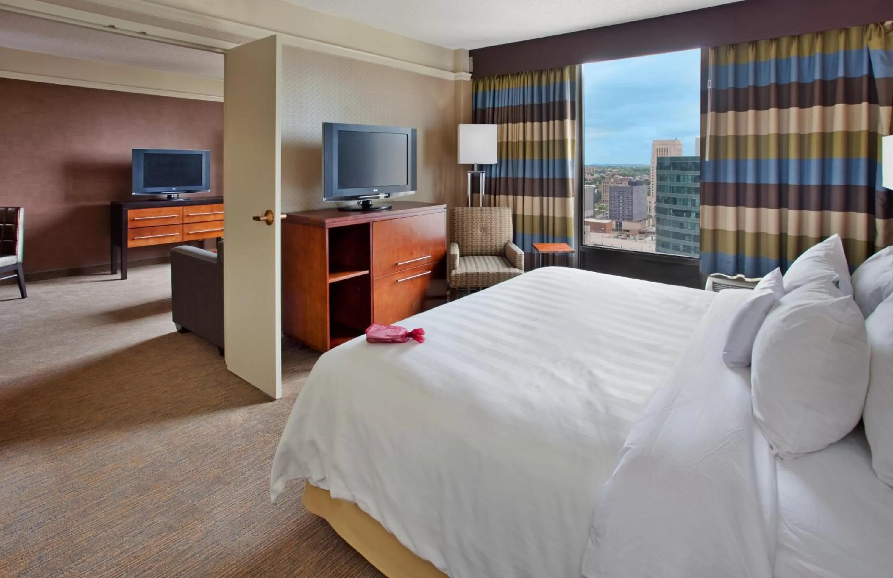 Bed in Crowne Plaza Kansas City Downtown by IHG