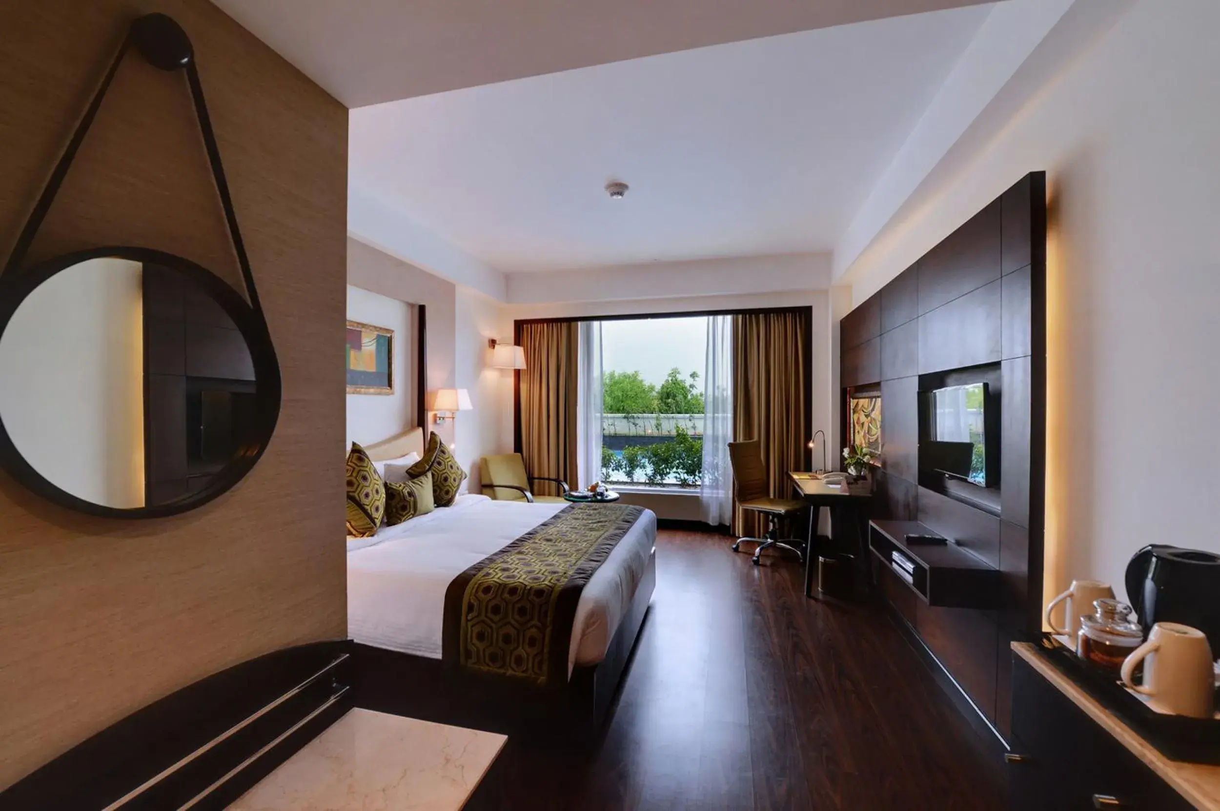 Bedroom in Country Inn & Suites by Radisson, Gurugram Sohna Road