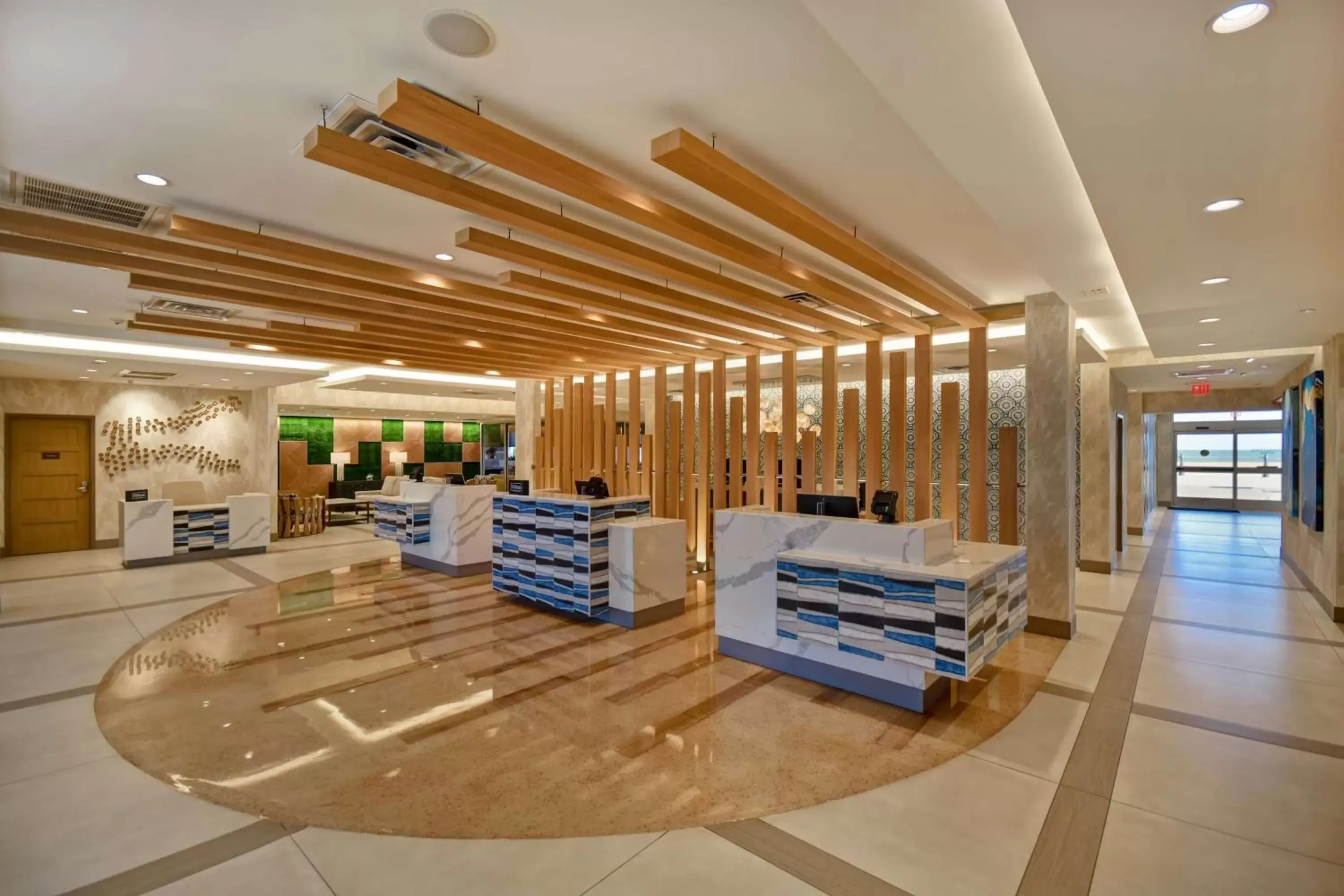 Lobby or reception in DoubleTree by Hilton Oceanfront Virginia Beach