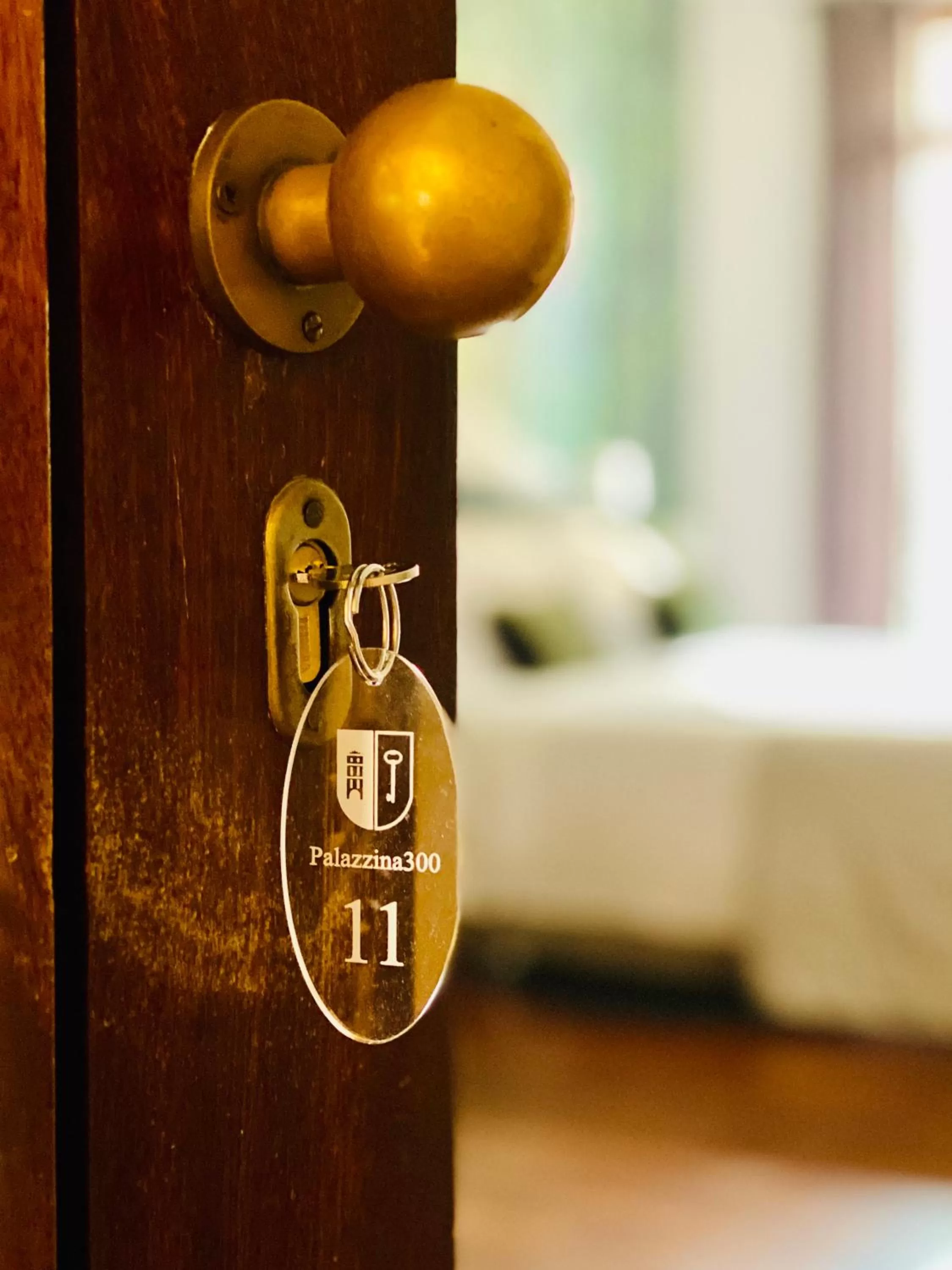 Text overlay, Bed in Palazzina300