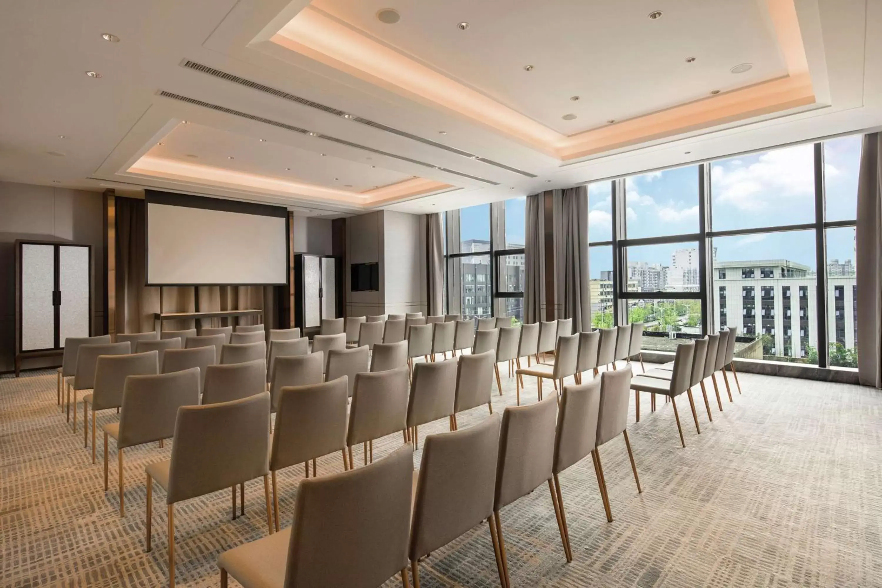 Meeting/conference room in Doubletree By Hilton Yangzhou