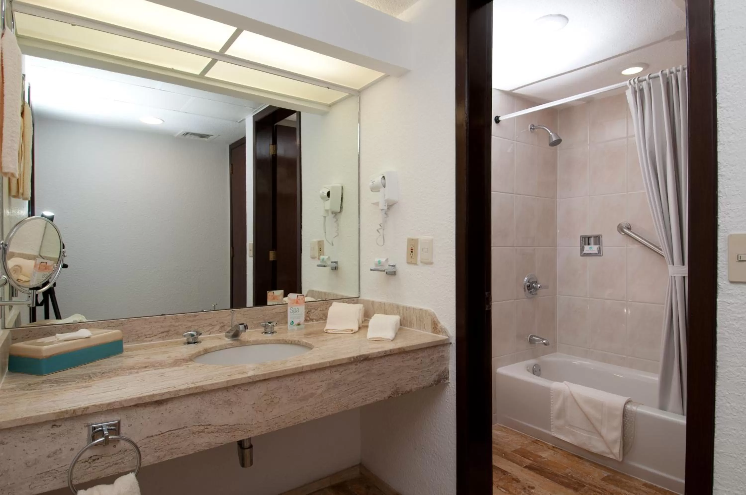 Shower in The Royal Cancun All Suites Resort