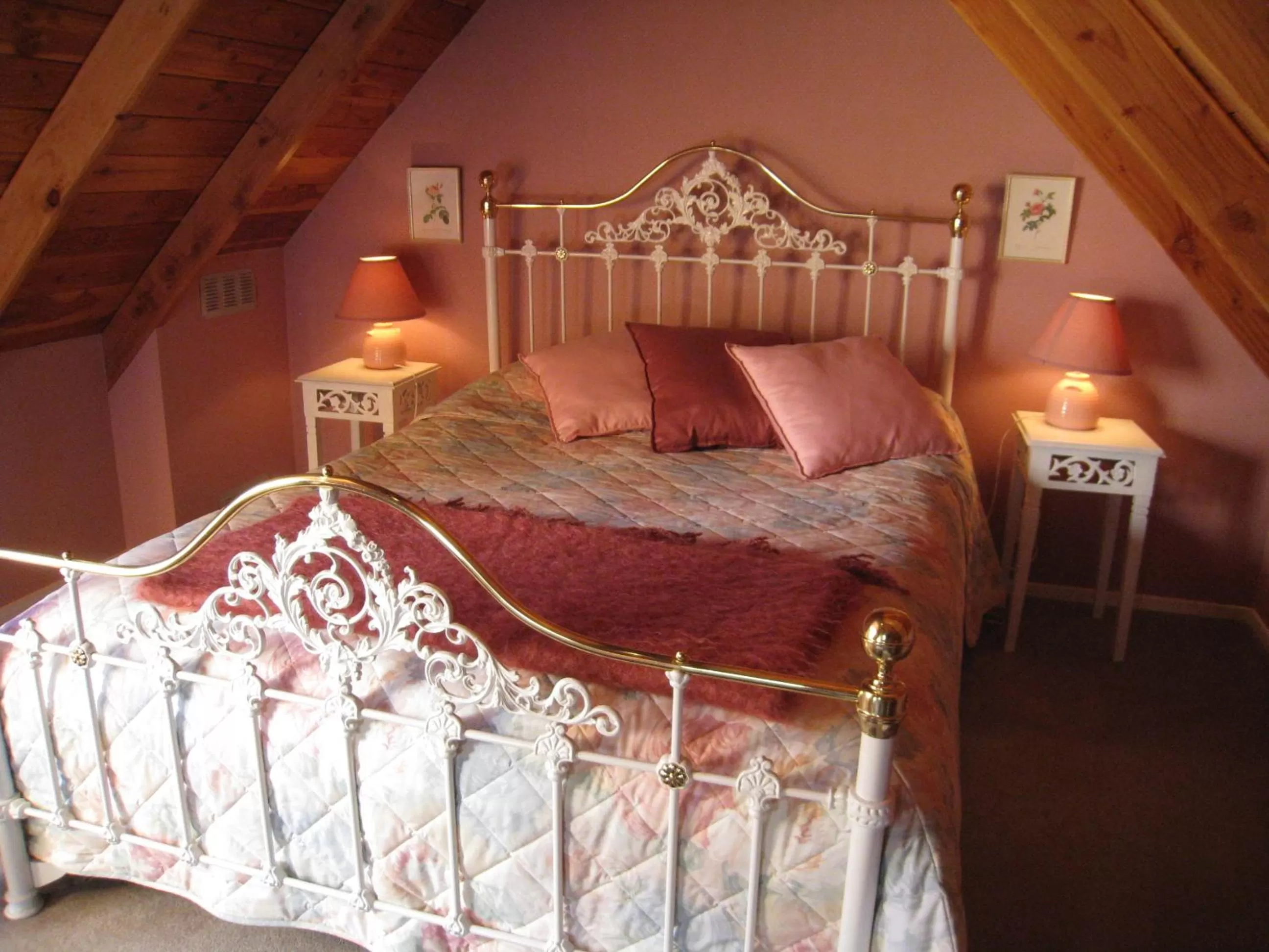 Bed in Trelawn Place