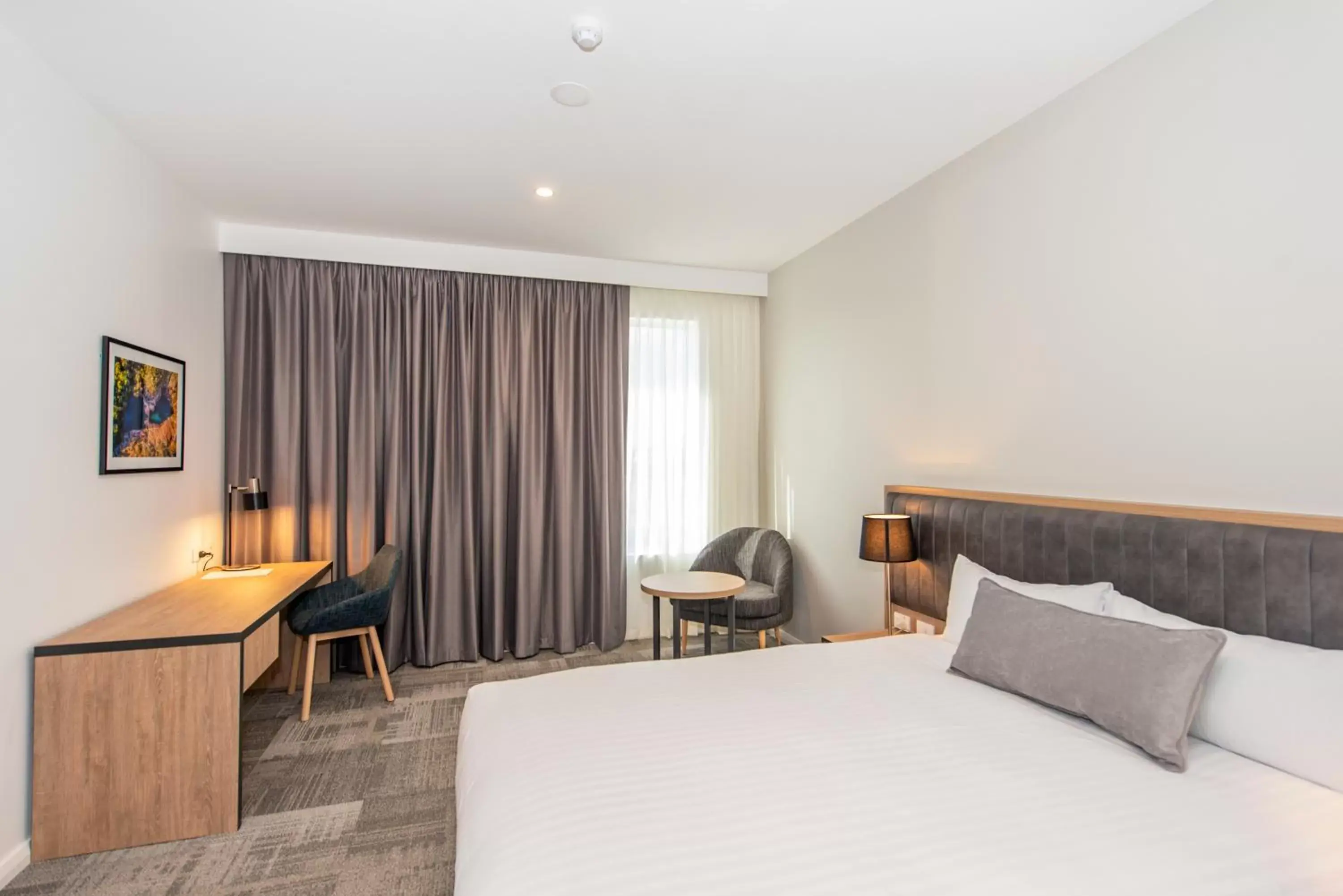 Bedroom, Bed in Ingot Hotel Perth, Ascend Hotel Collection