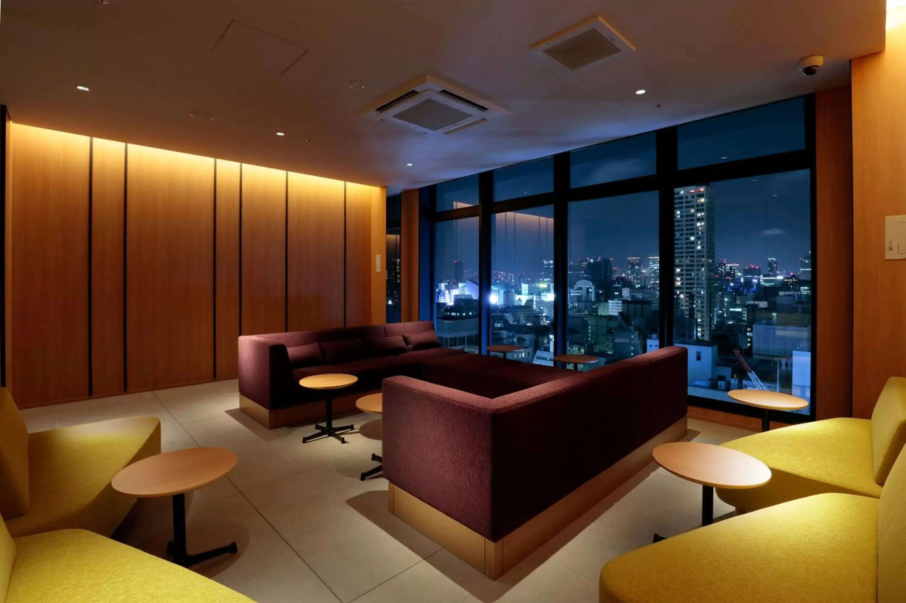 City view in Candeo Hotels Osaka Namba