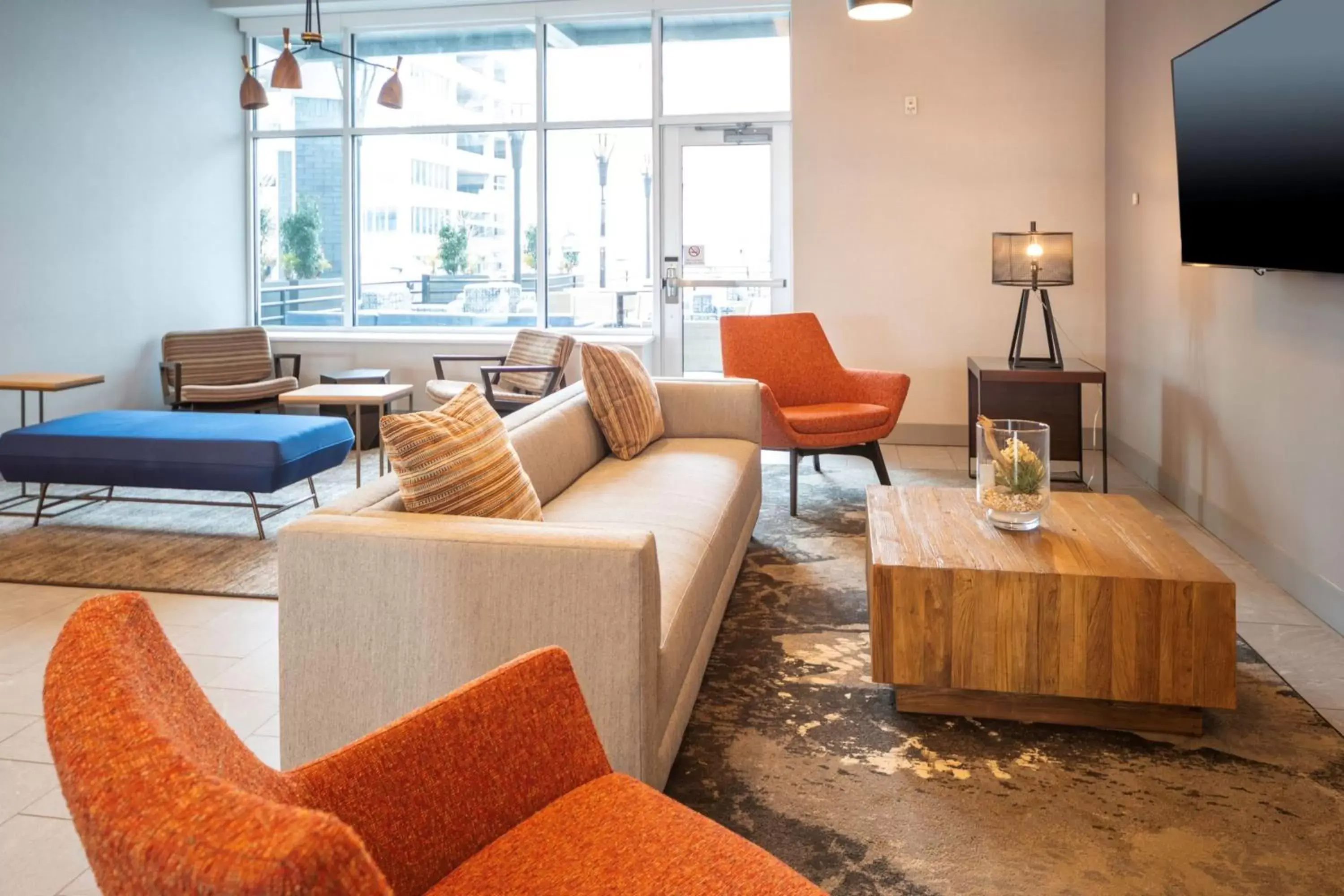 Lobby or reception, Seating Area in TownePlace Suites by Marriott Louisville Downtown