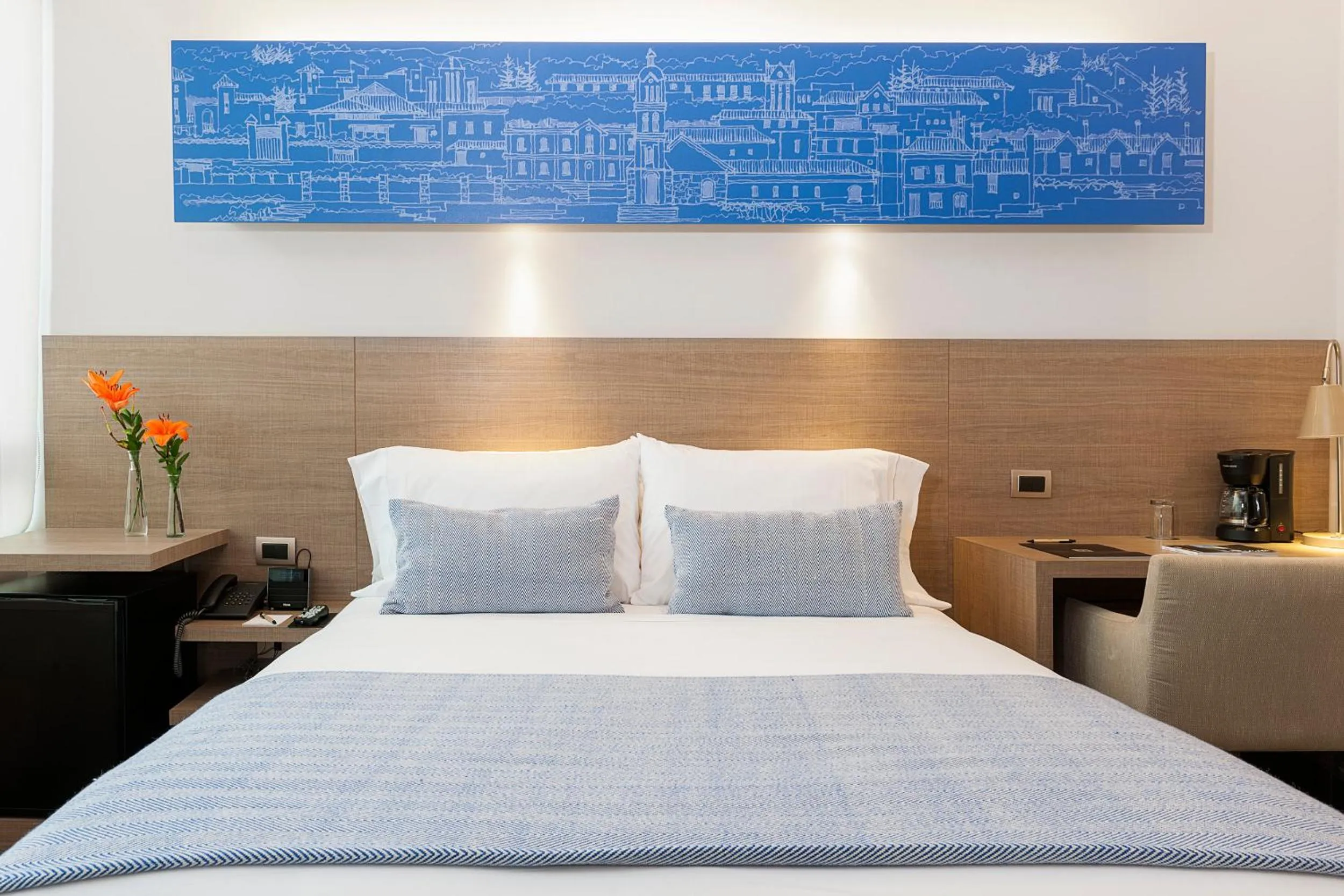 Bedroom, Bed in Hotel bh Usaquén