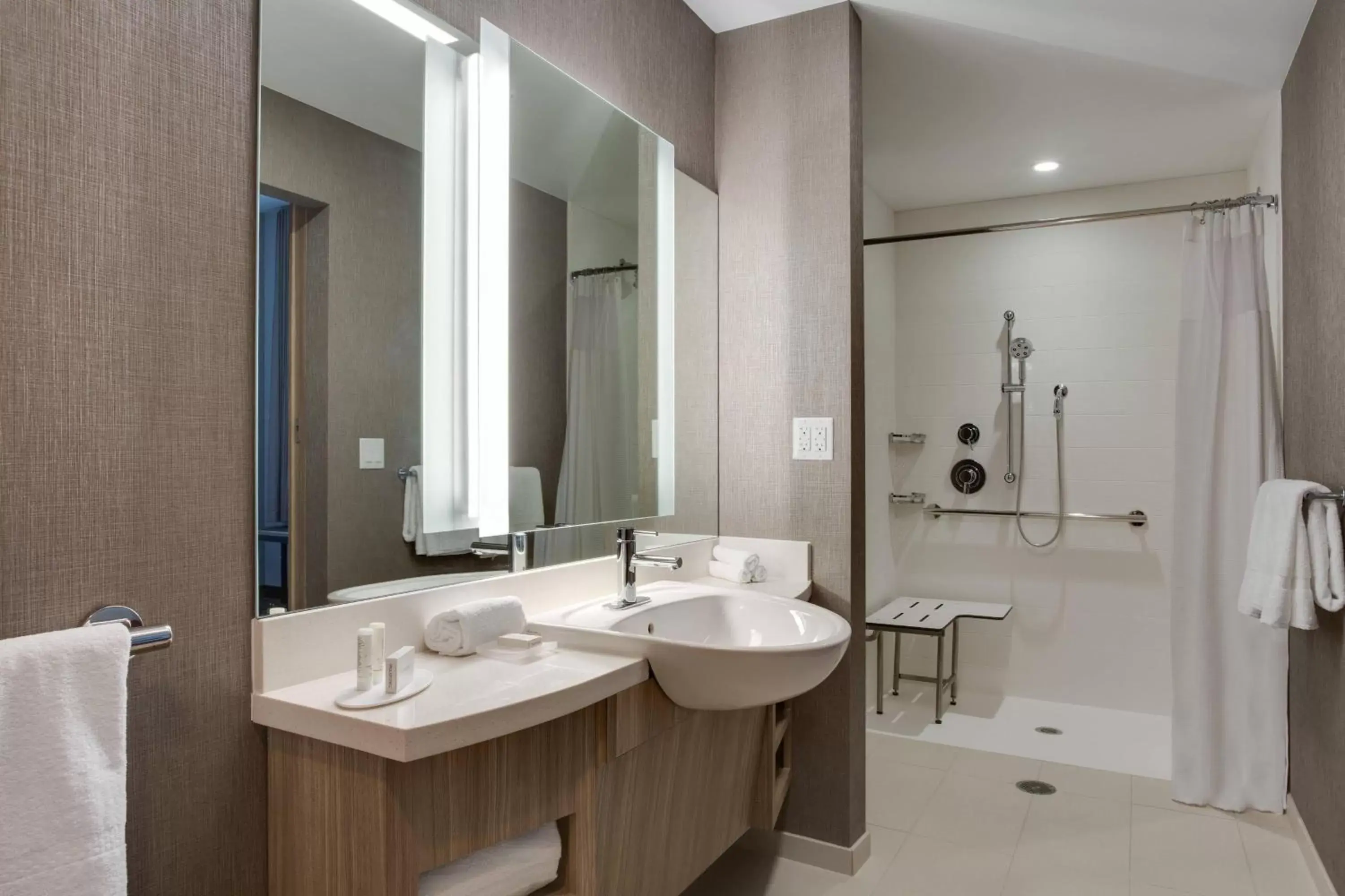 Bathroom in SpringHill Suites by Marriott Fort Lauderdale Miramar