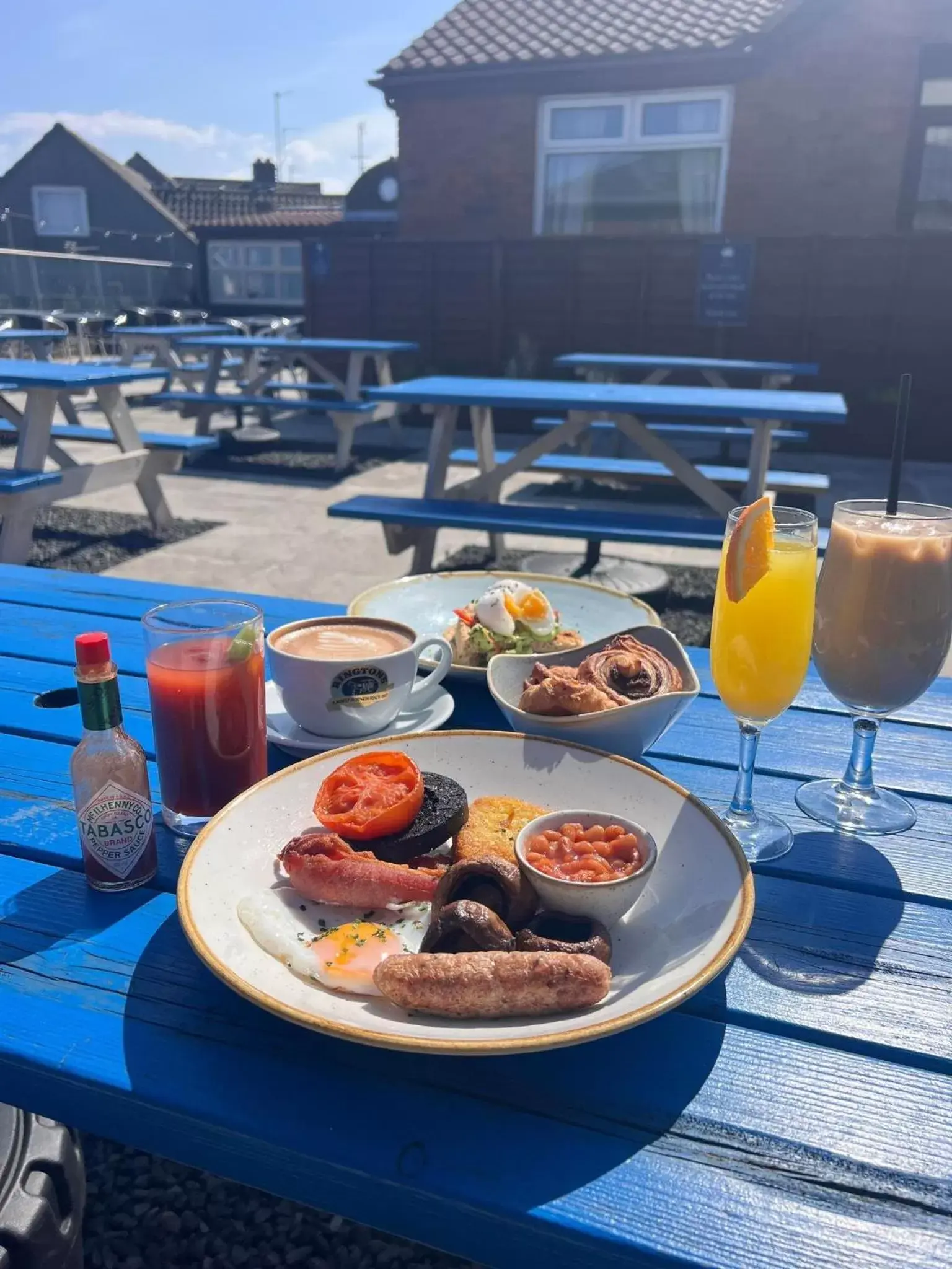 Breakfast in The Olde Ship Inn