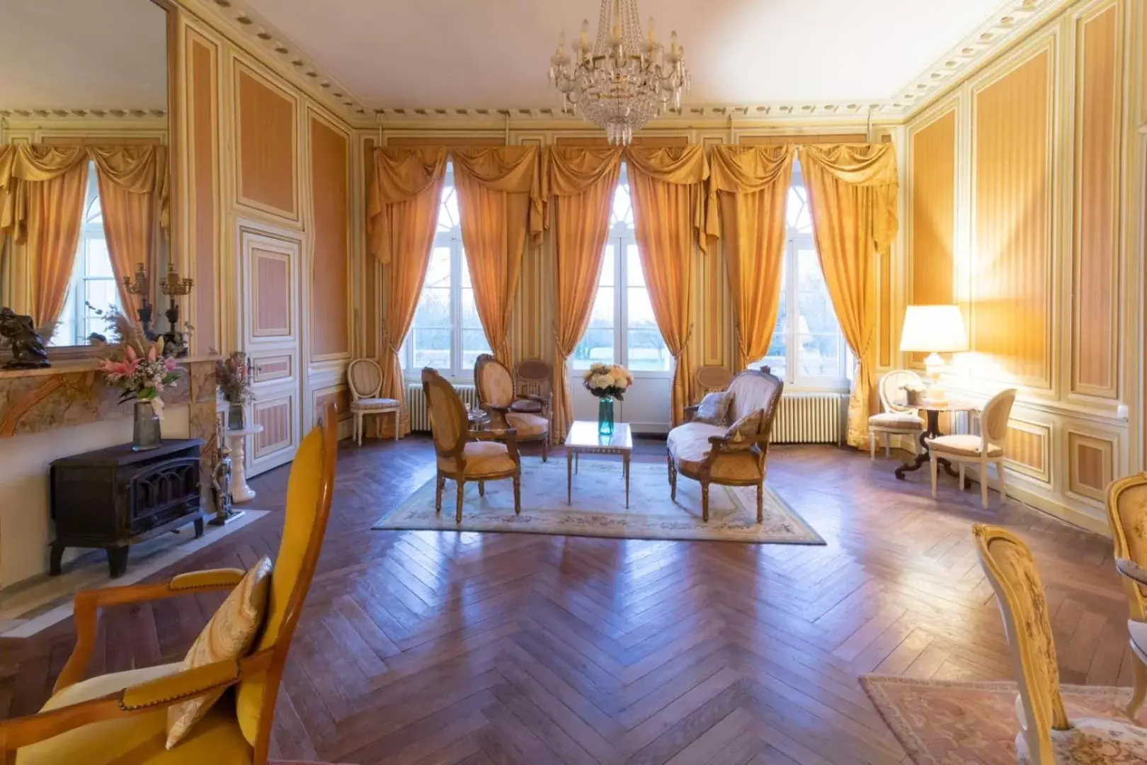 Living room, Seating Area in Chateau du Hallay