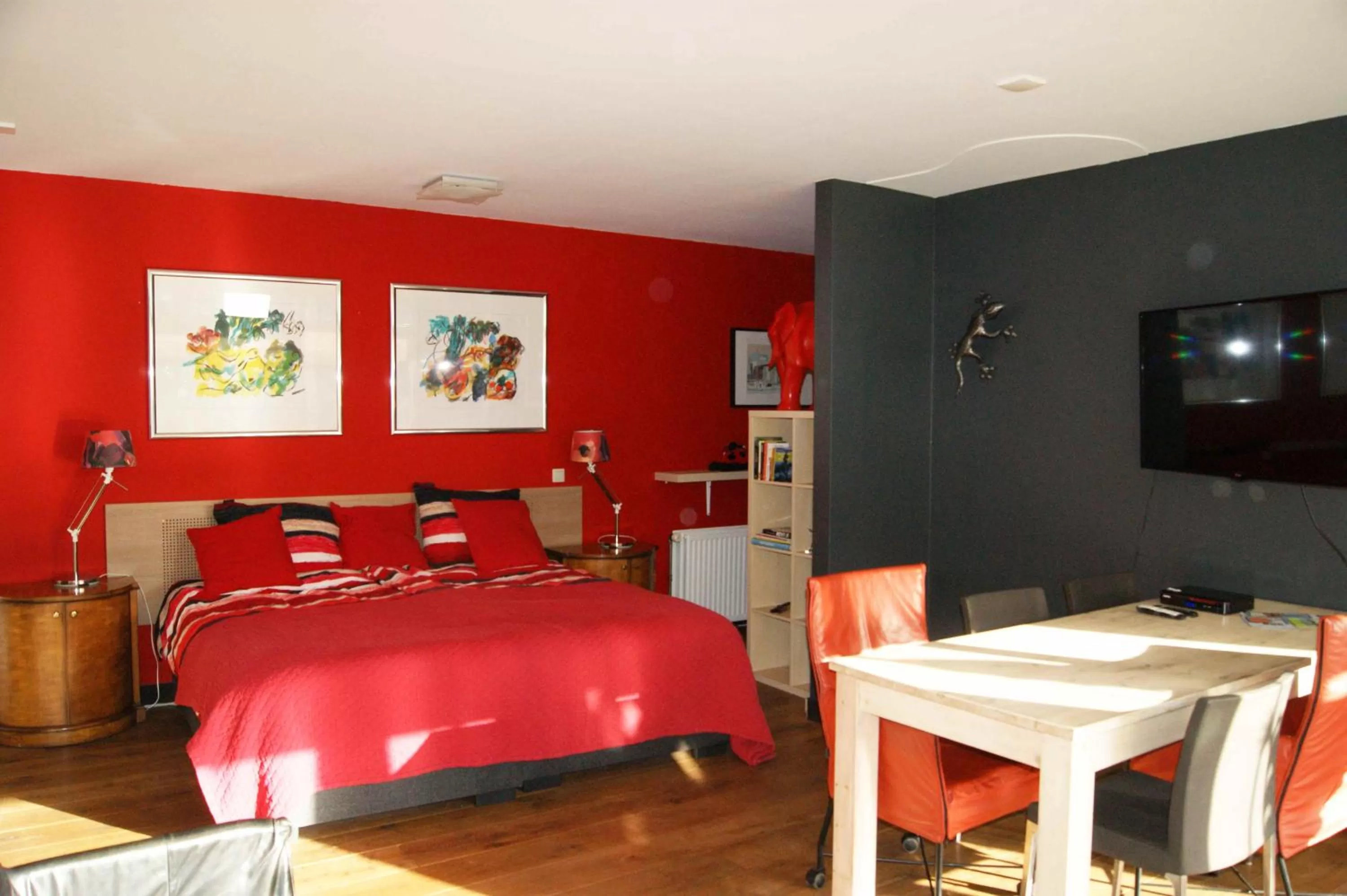 Photo of the whole room in Bed&Breakfast Maasland