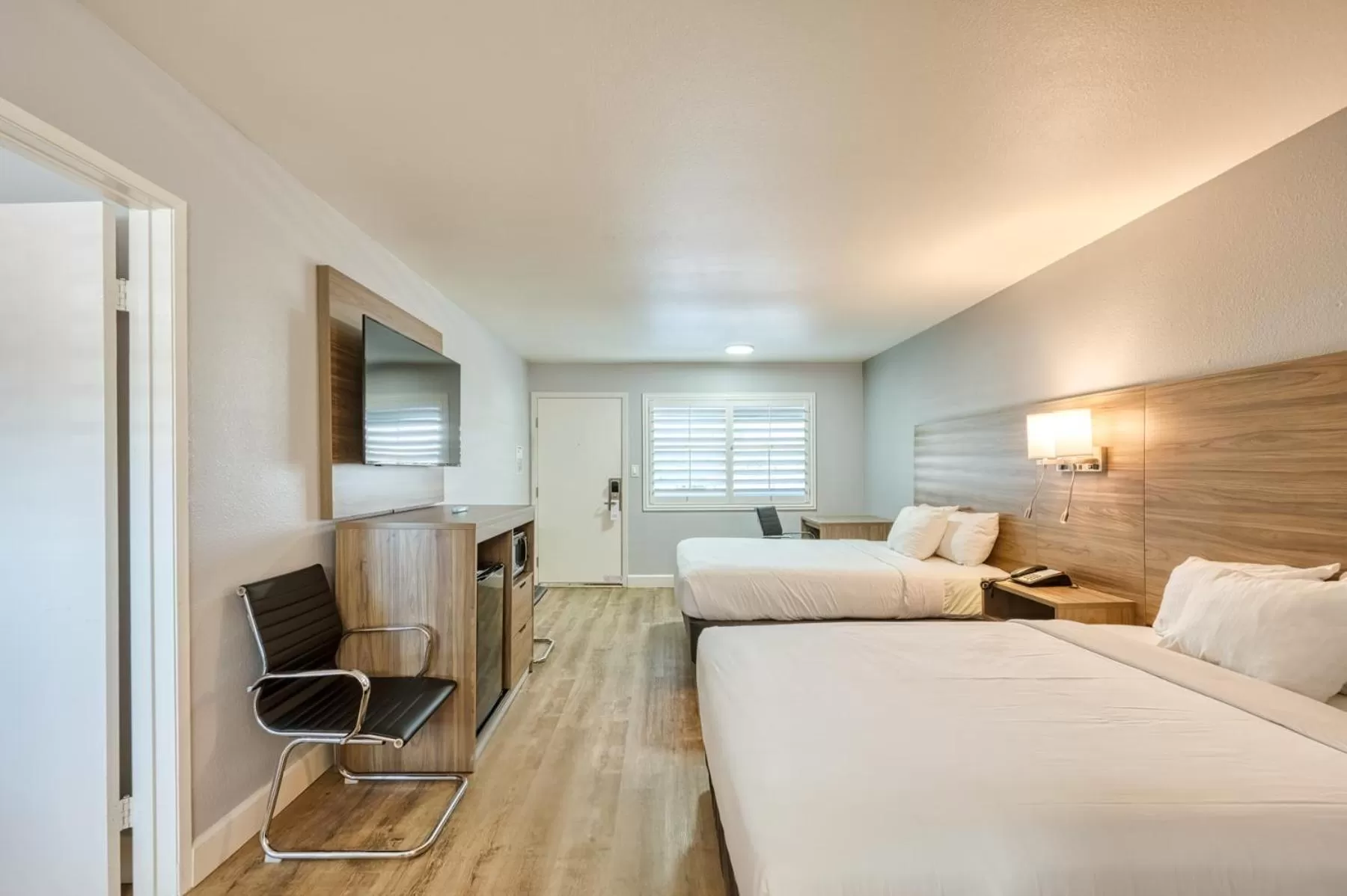 Bed in Vagabond Inn San Luis Obispo