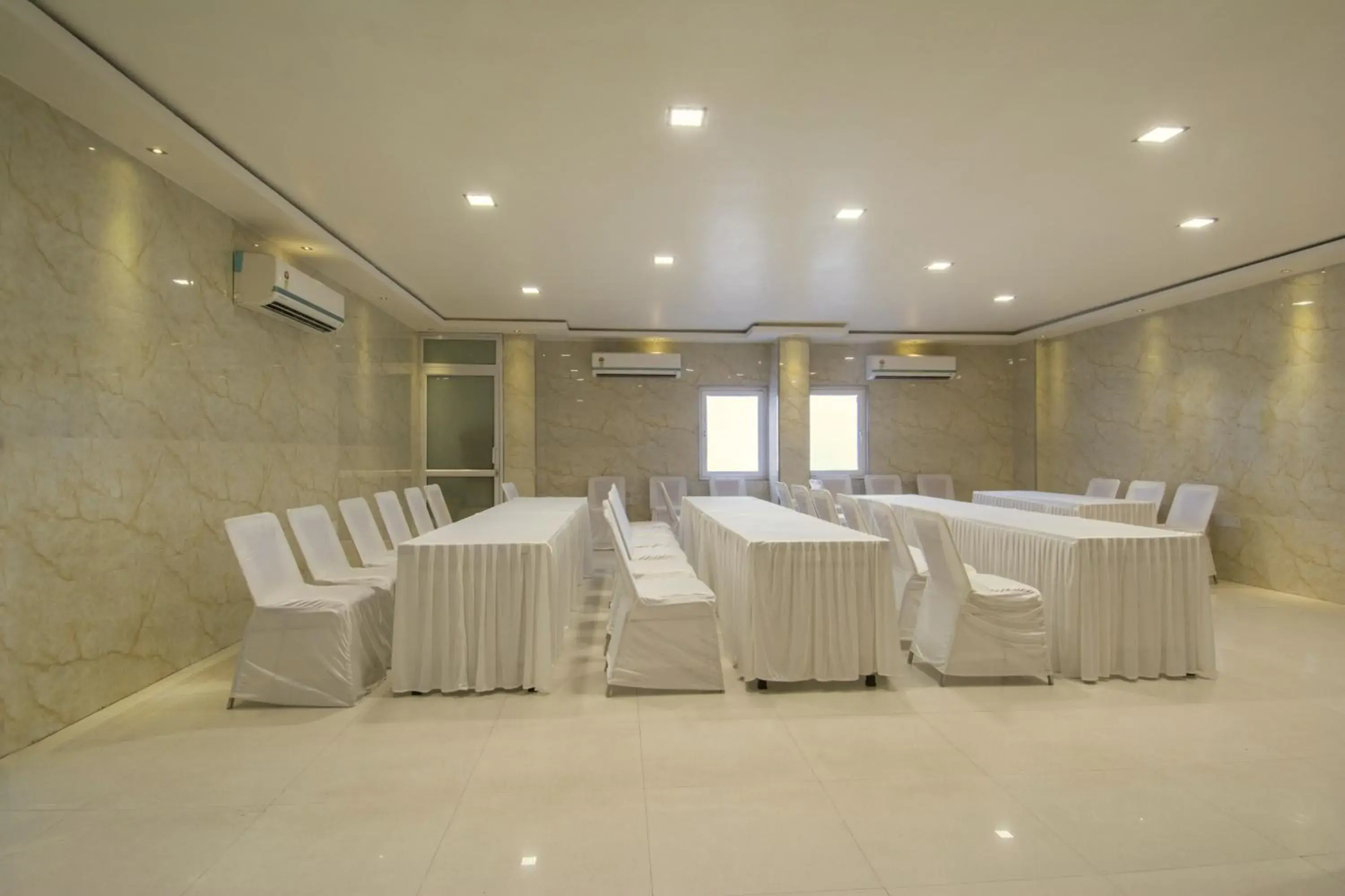 Banquet/Function facilities, Banquet Facilities in Hotel Metropolitan