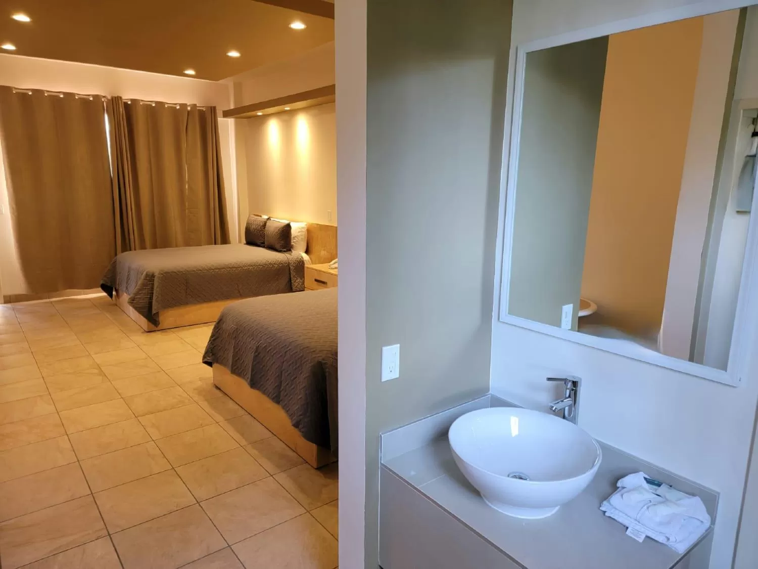 Decorative detail, Bed in Hotel Paraiso Las Palmas