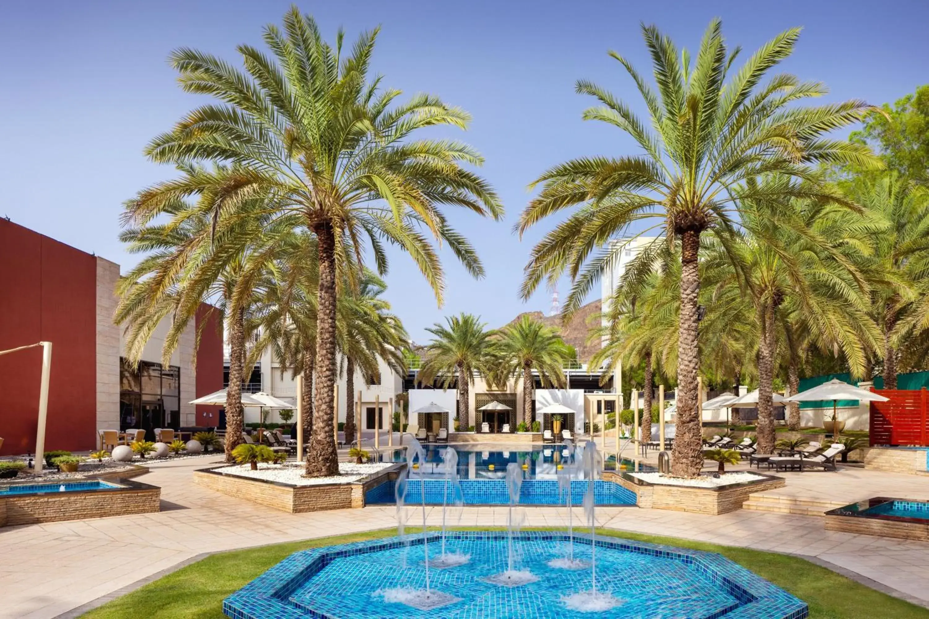 Swimming Pool in Sheraton Oman Hotel
