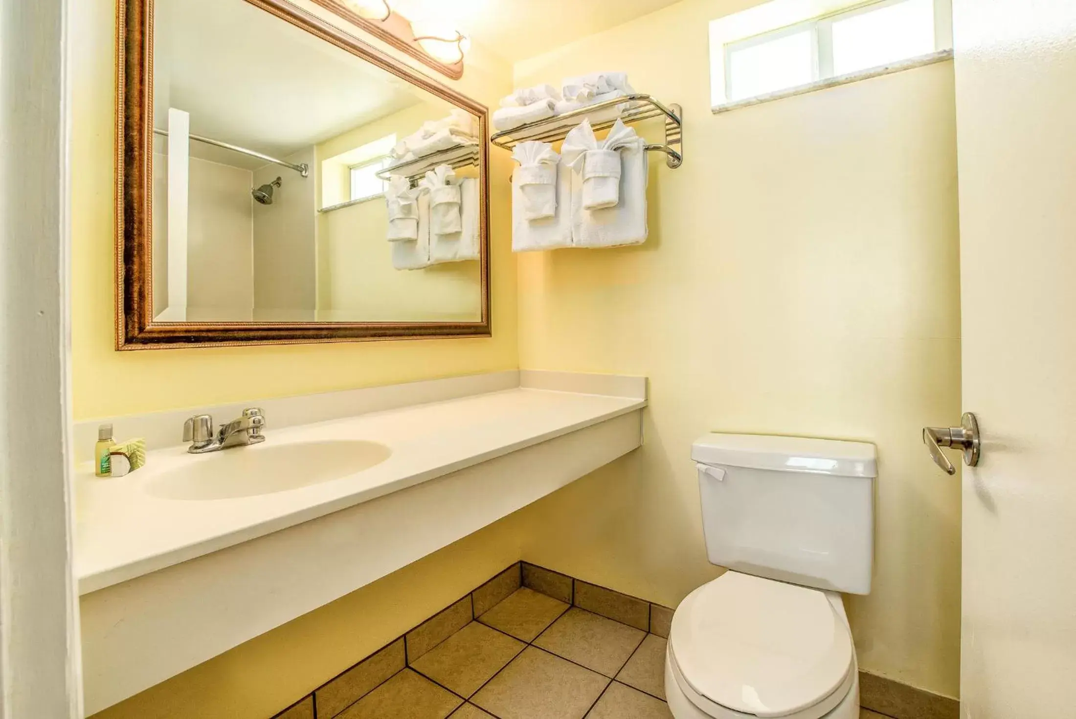 Bathroom in Perry's Ocean-Edge Resort