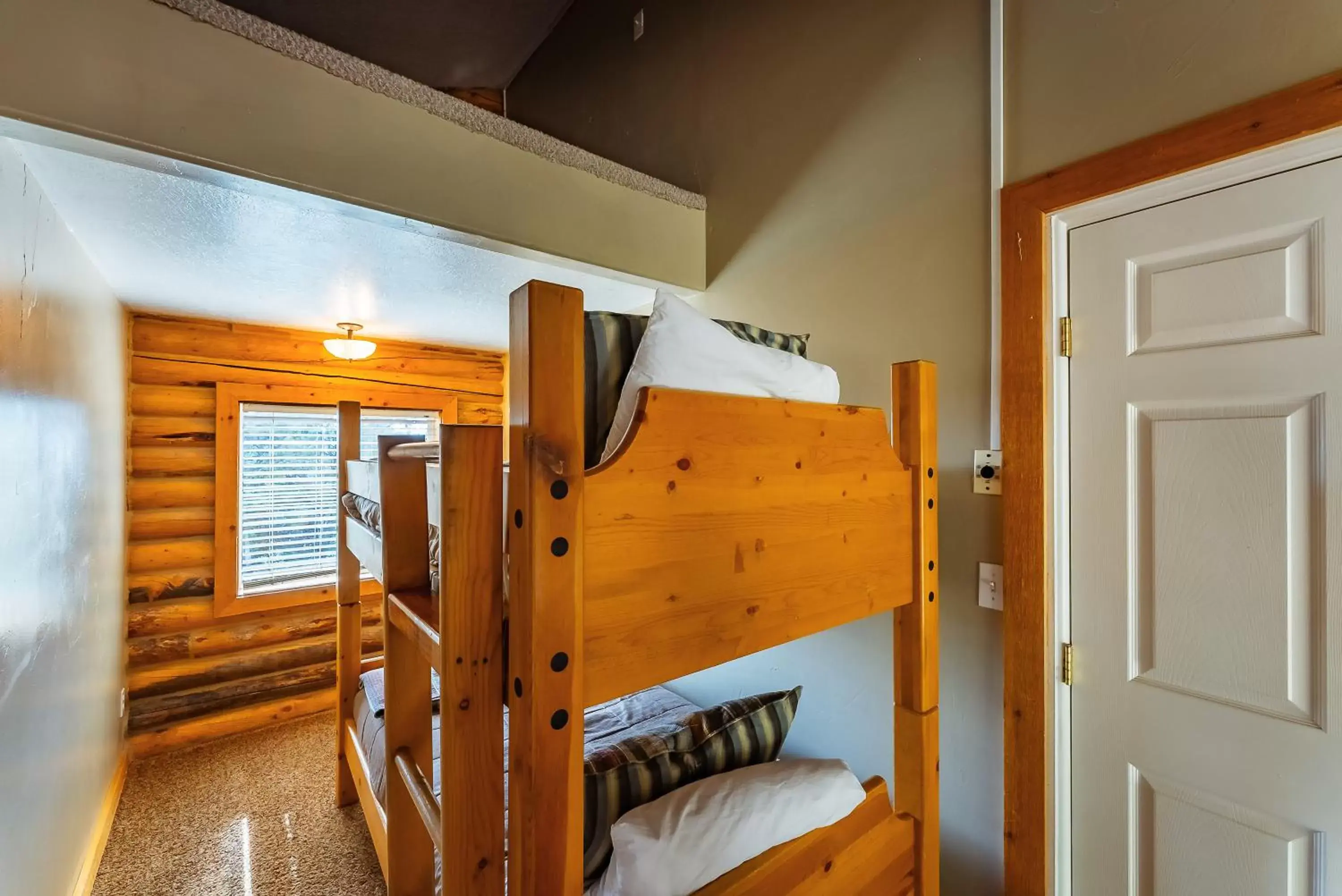 Bunk Bed in Zion Ponderosa Ranch Resort