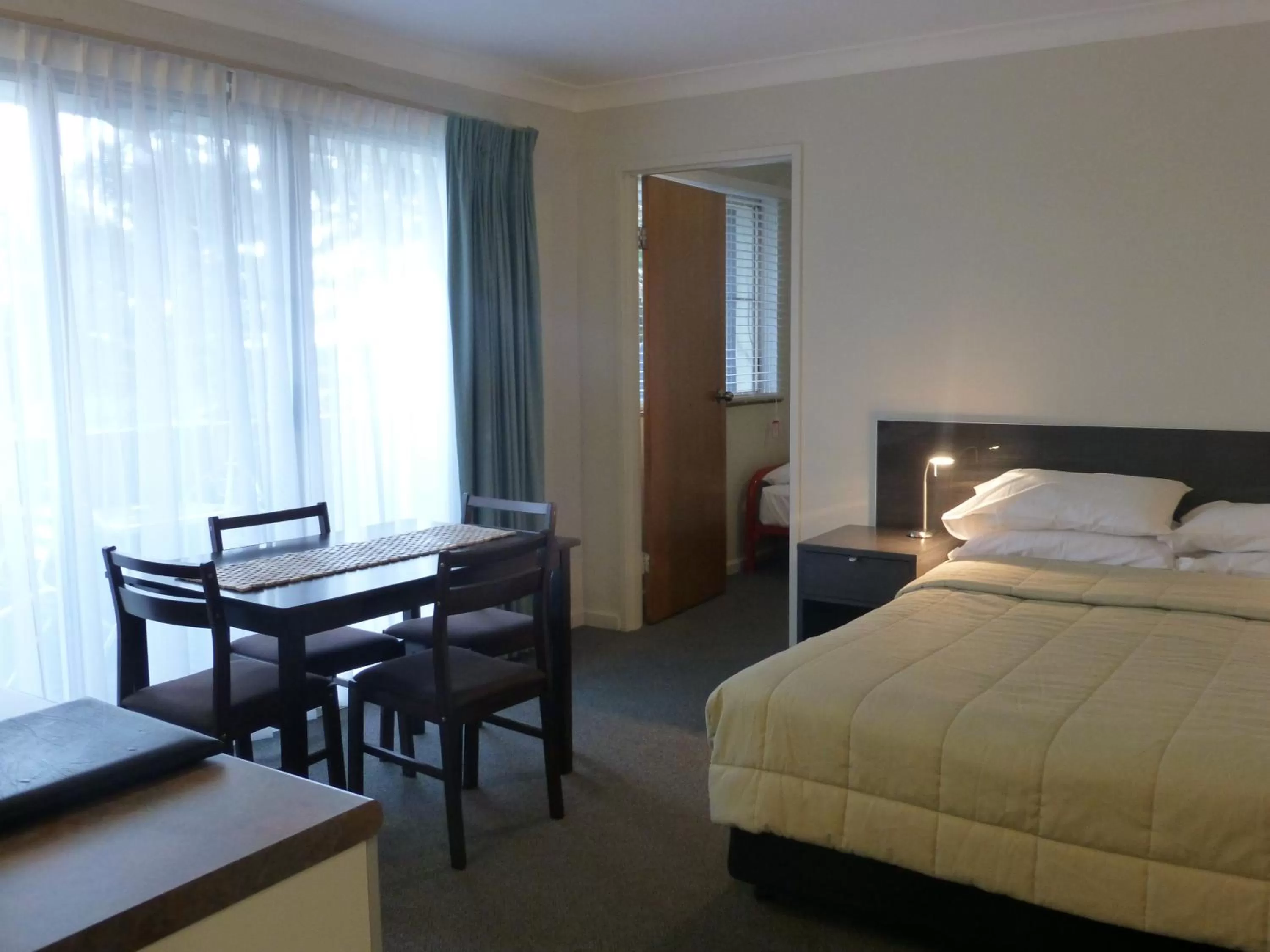 Bedroom, Bed in Park Ridge Retreat