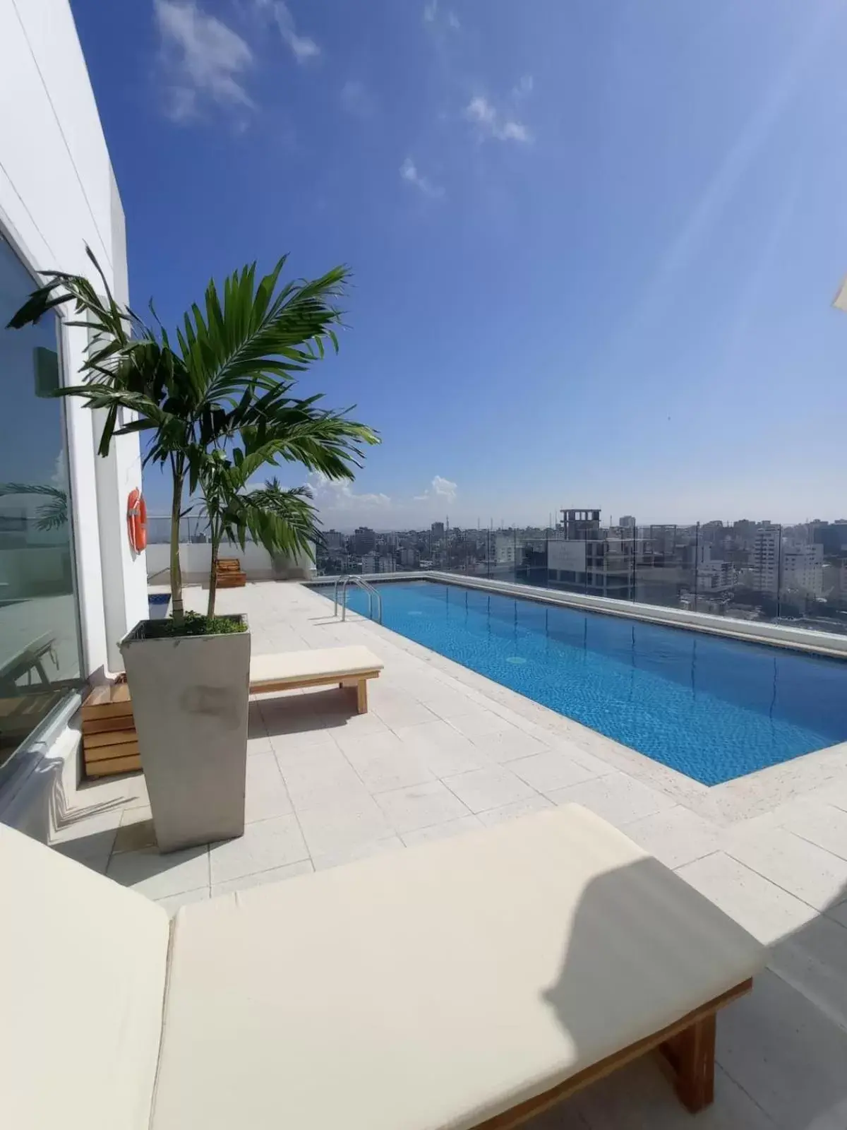 Swimming Pool in Hotel Dorado Plaza Alto Prado