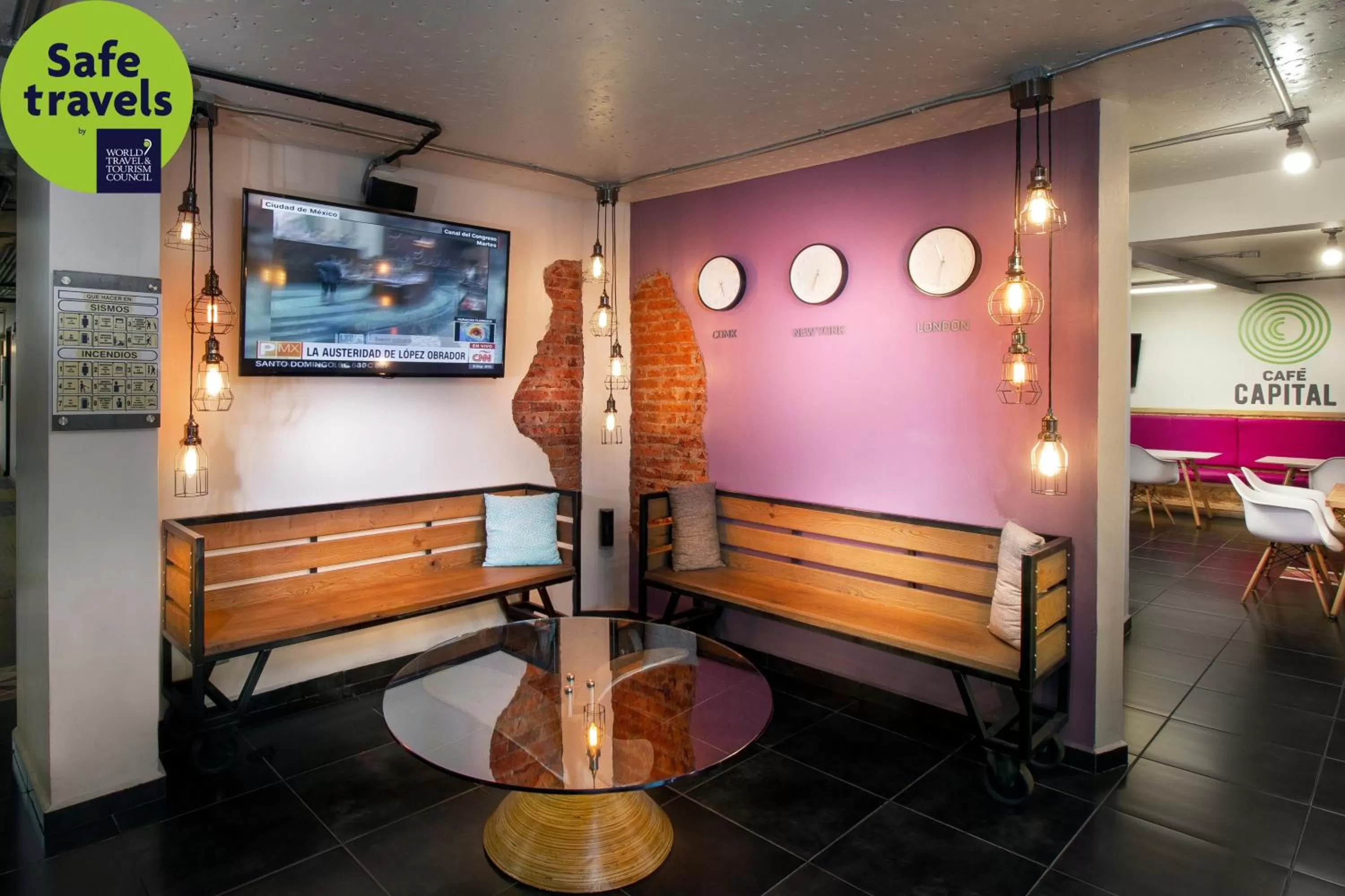 Lobby or reception, Bed in Hotel MX mas roma CDMX, Trademark Collection by Wyndham