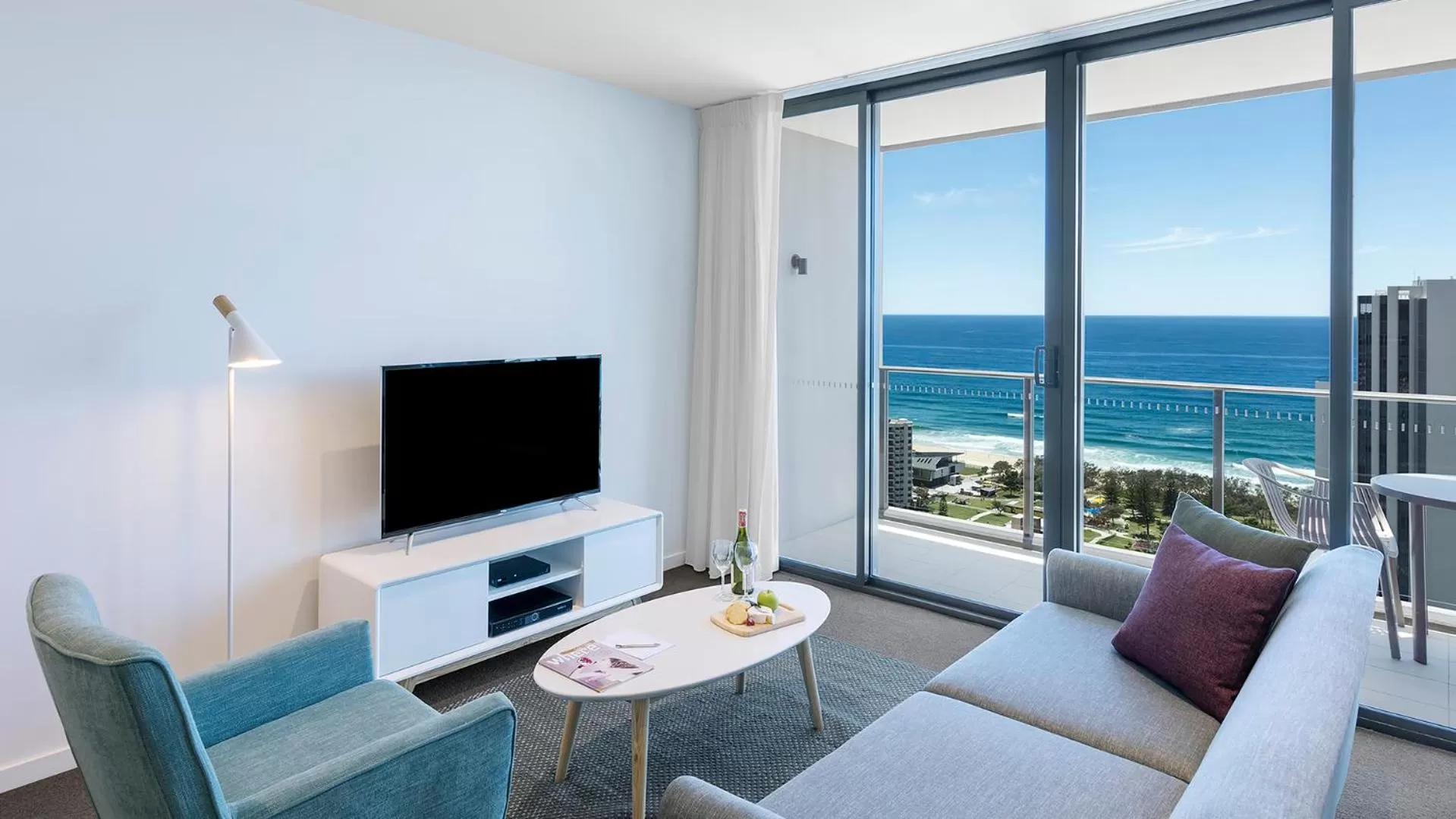 TV and multimedia in Avani Broadbeach Residences