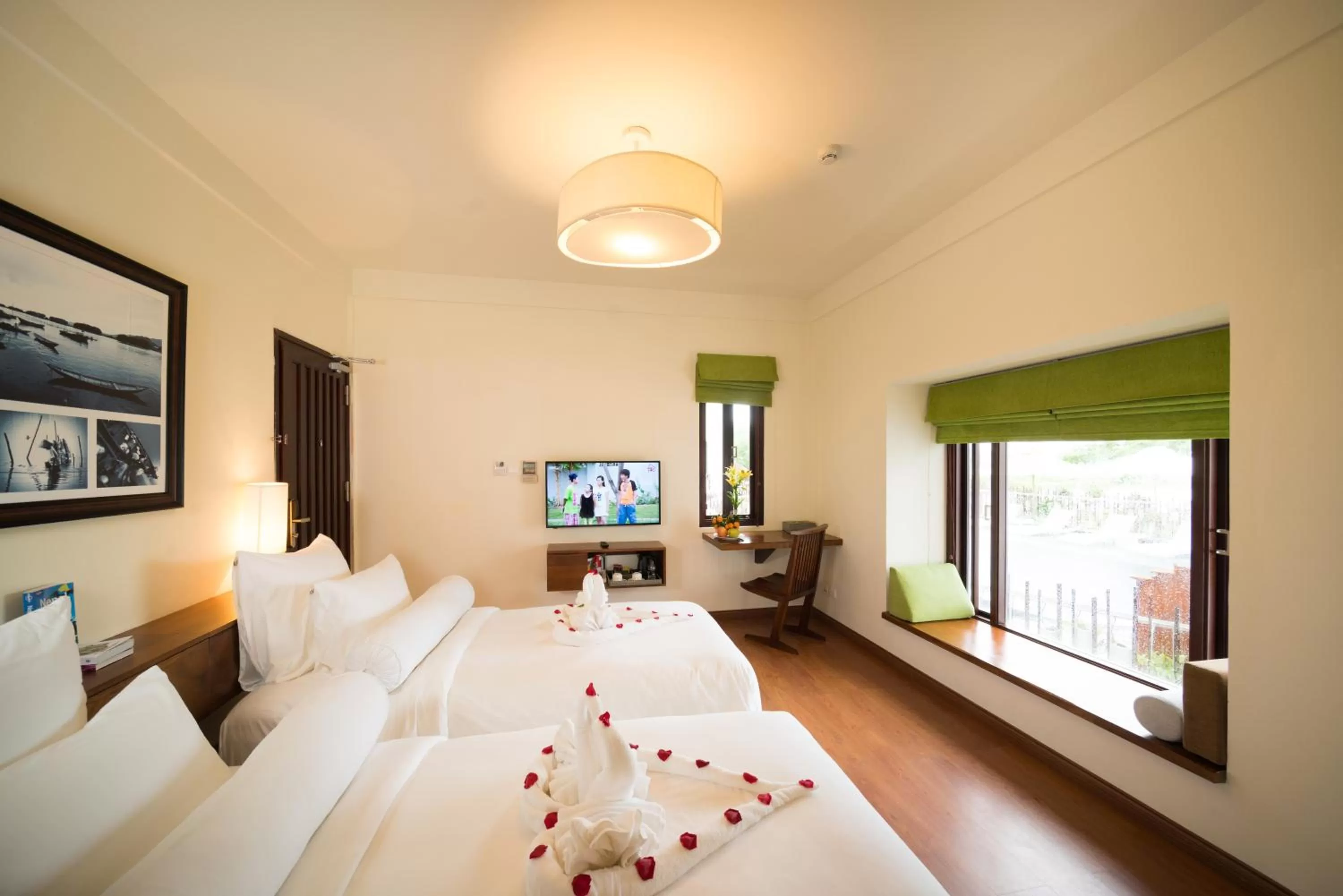Deluxe Twin Room in Happy Life Memories Hoi An Hotel & Spa